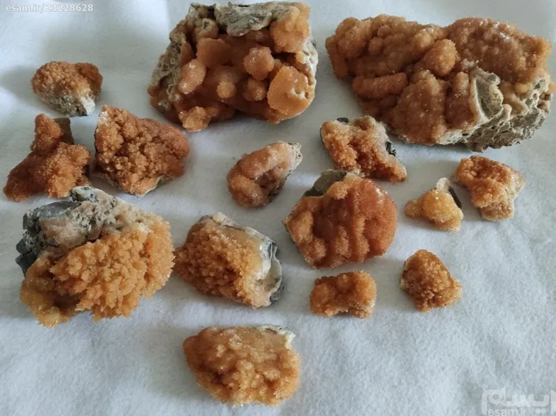 مجموعه کلوخه کلسیت طلایی فوق العاده زیبا