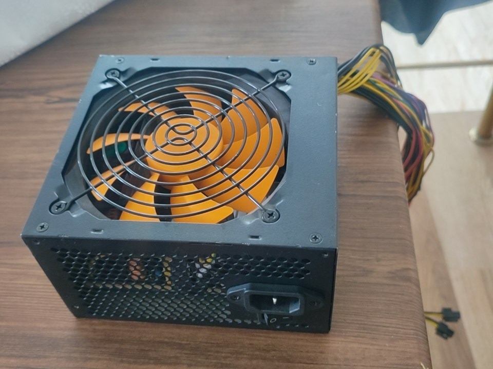 پاور APS-720W ARGUS