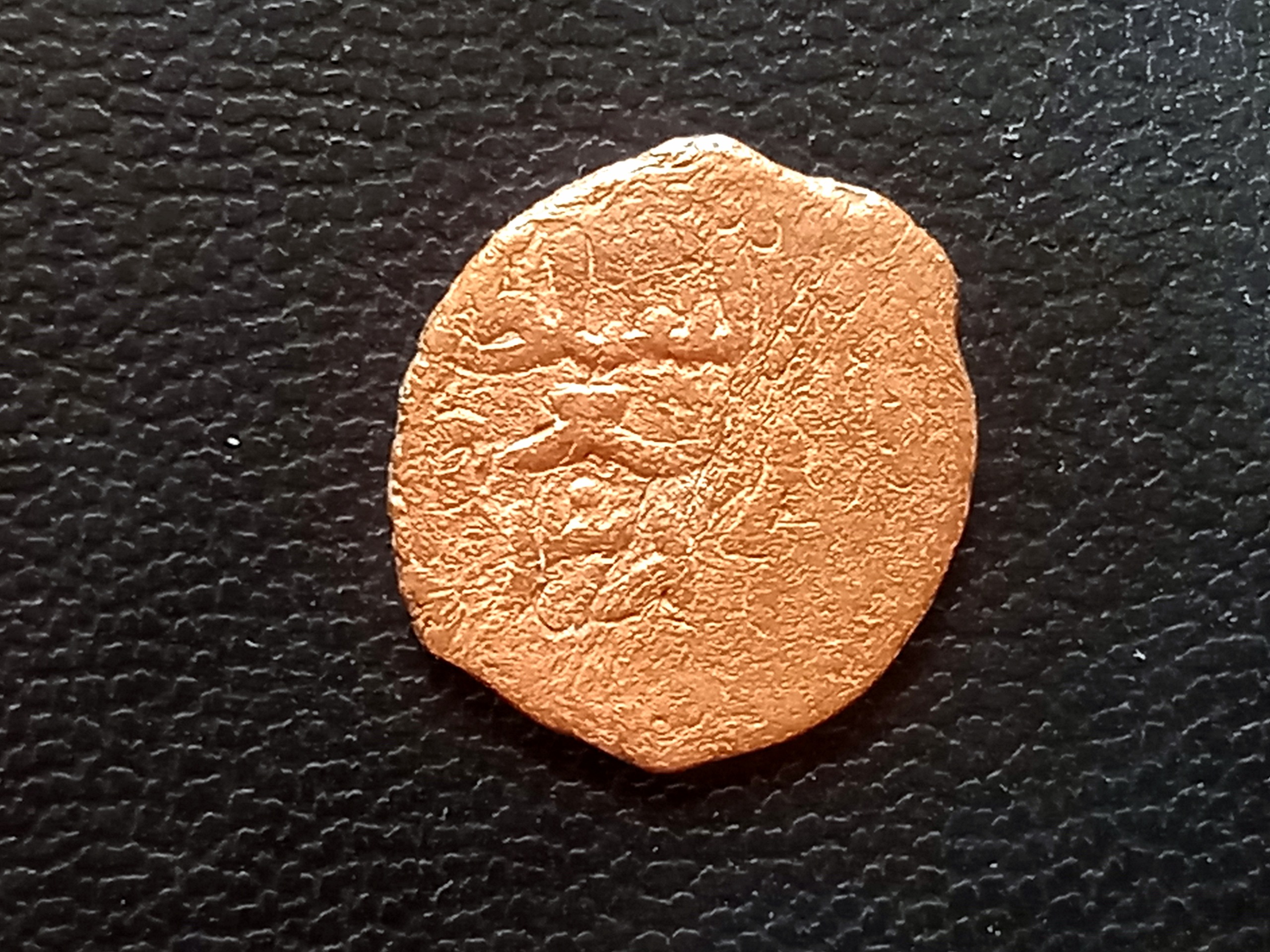 سکه مسی طبق تصویر