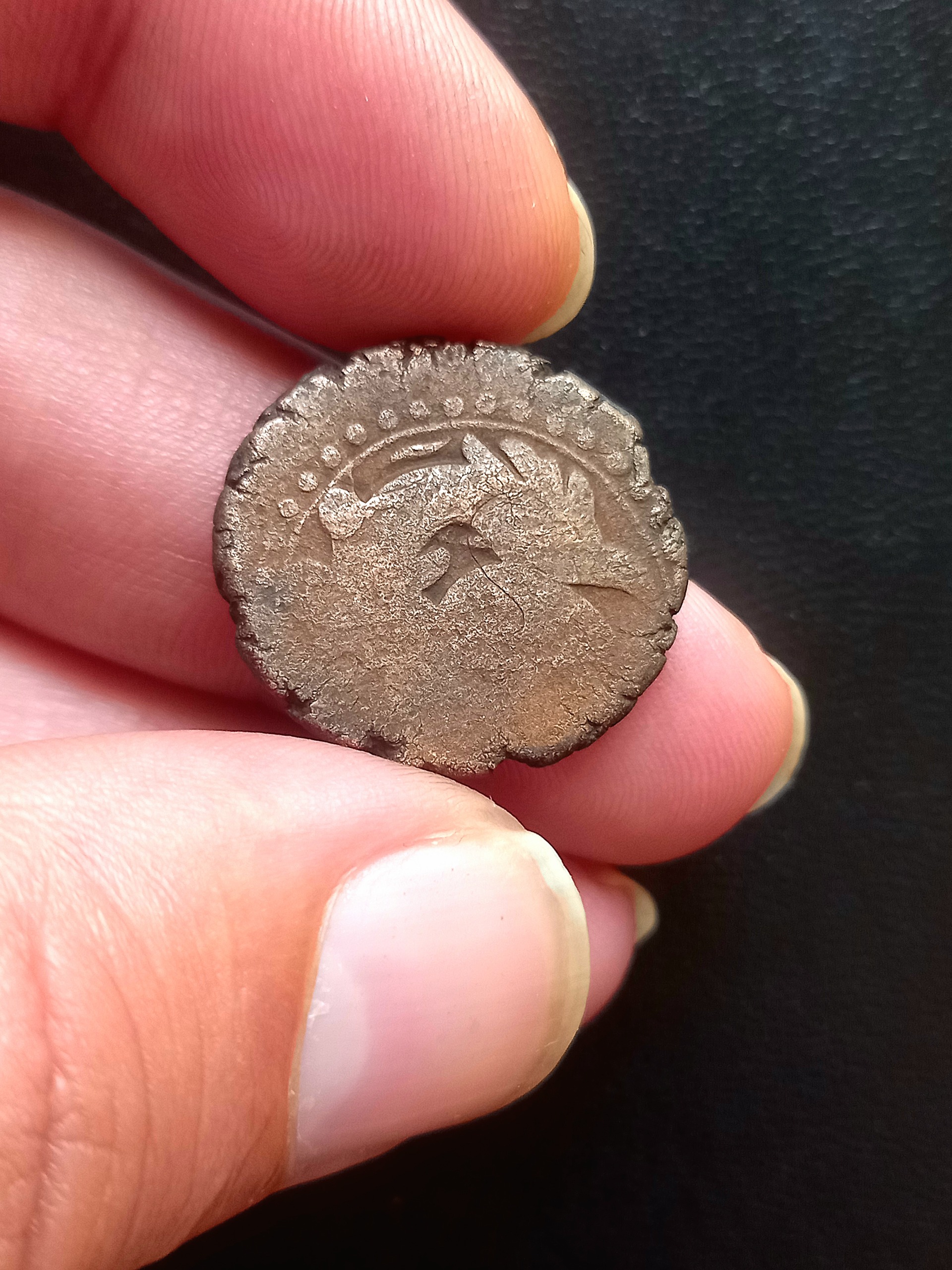 سکه مسی طبق تصویر
