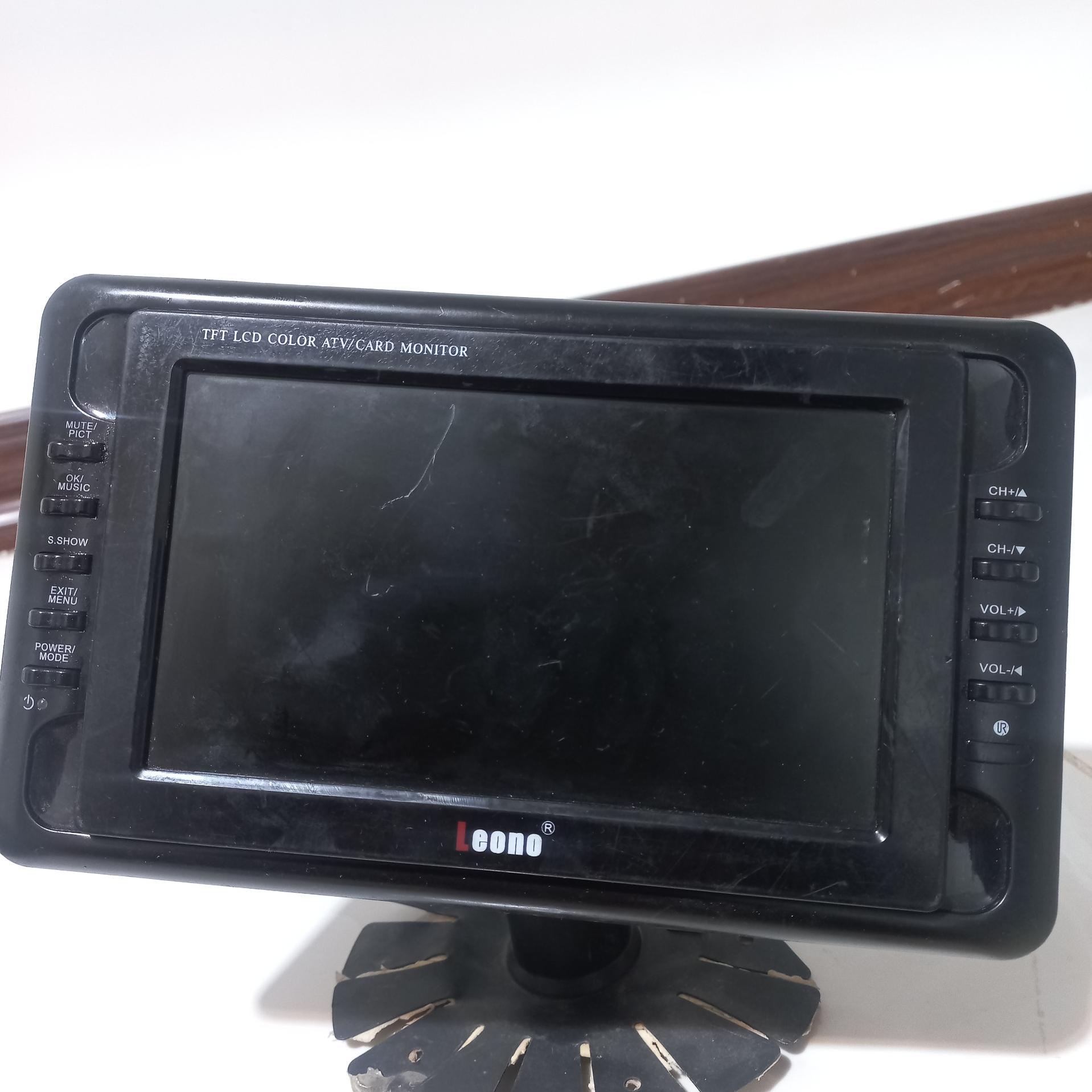 مانیتور ماشین leono