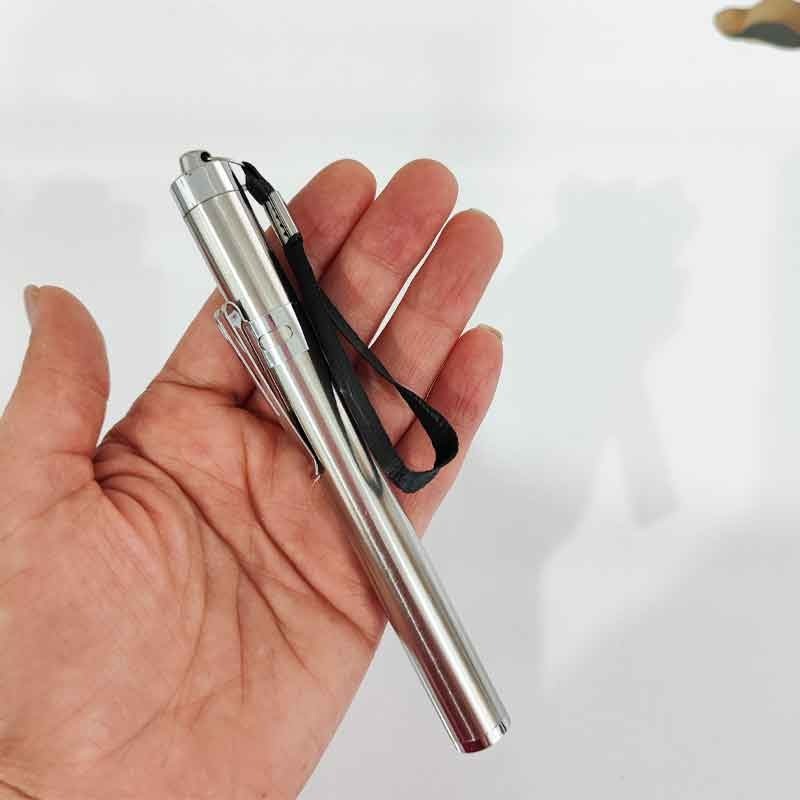 چراغ قوه پزشکی Medical_flashlight