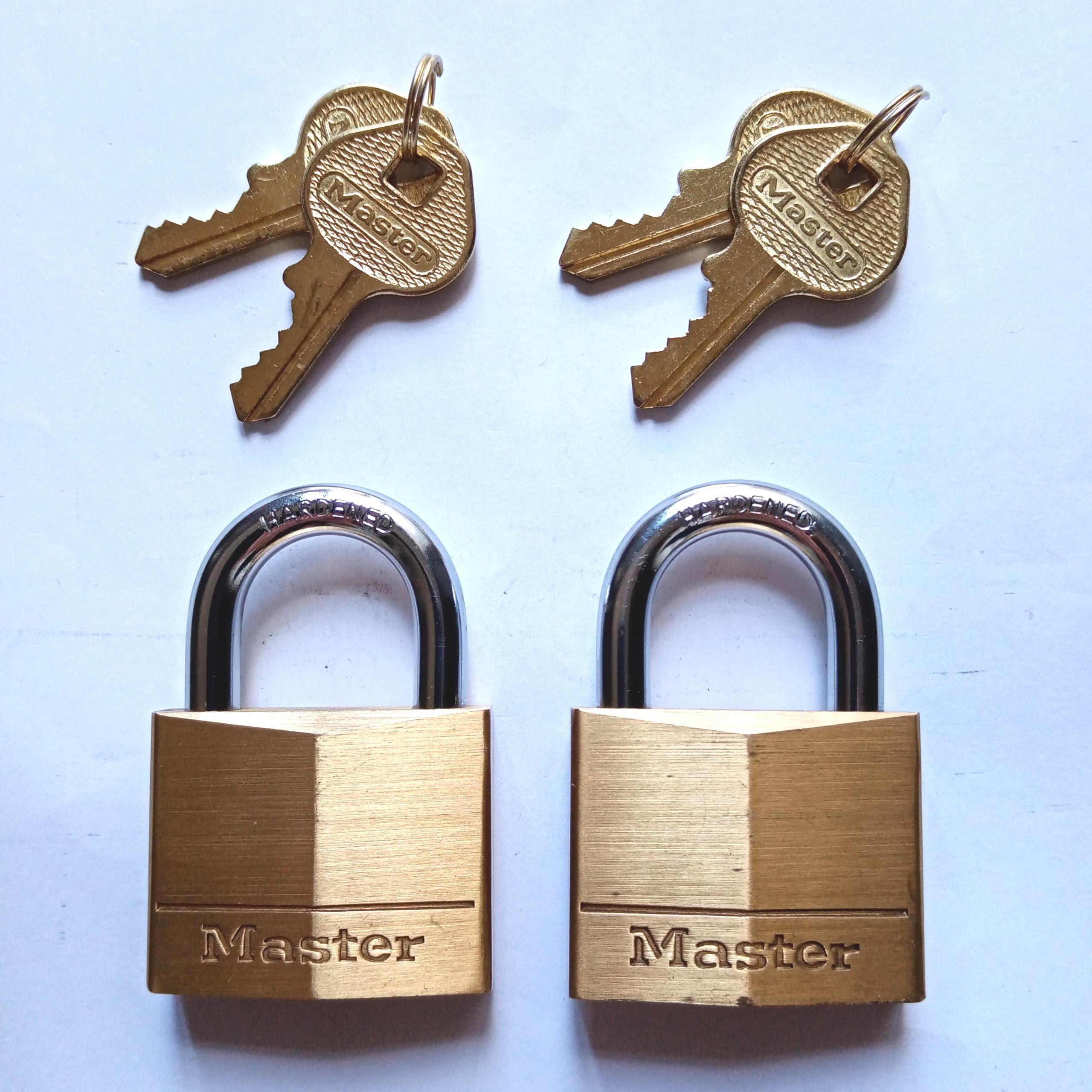قفل آویز قدیمی و کلکسیونی دو قلو Master (توضیحات)