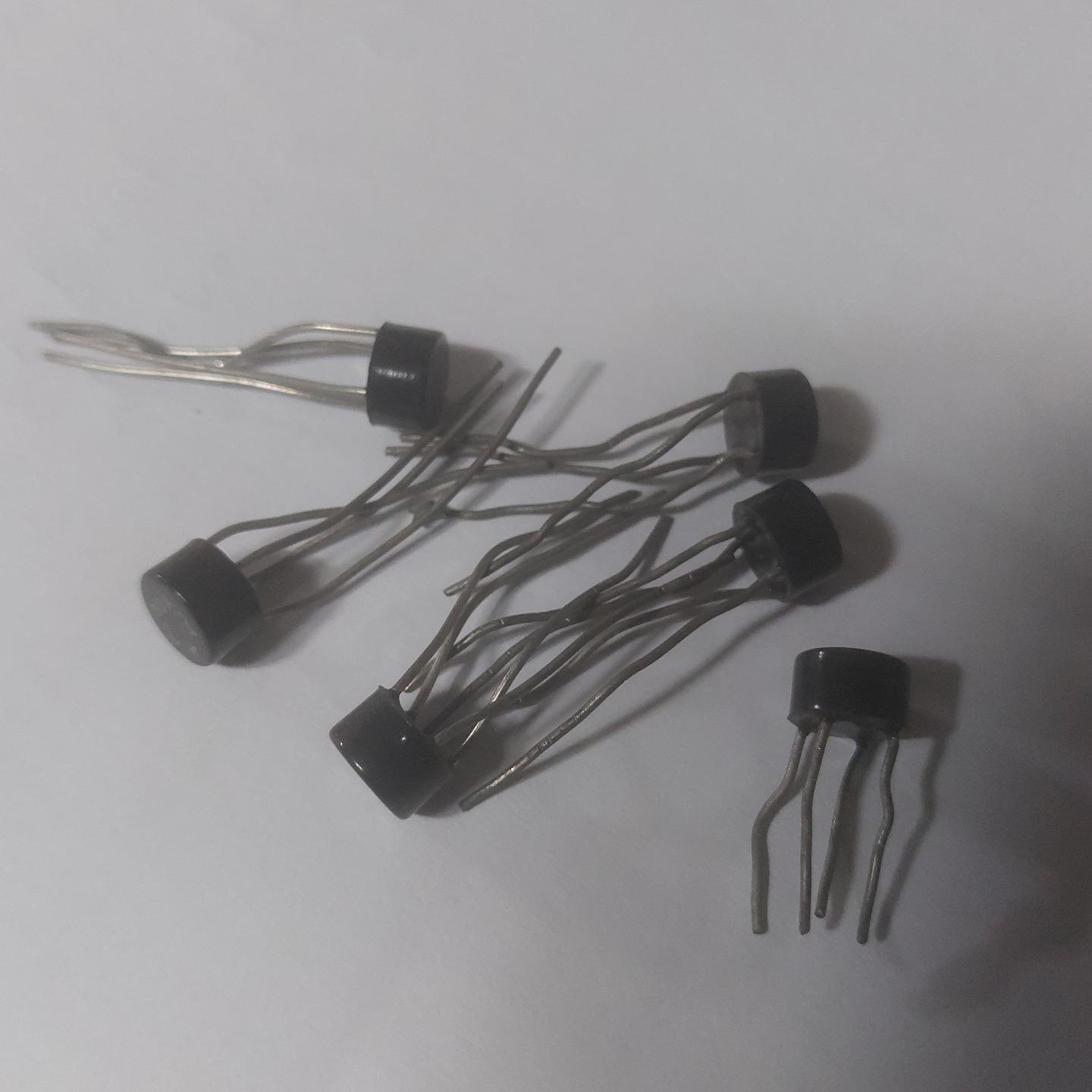 پل دیود diode w04