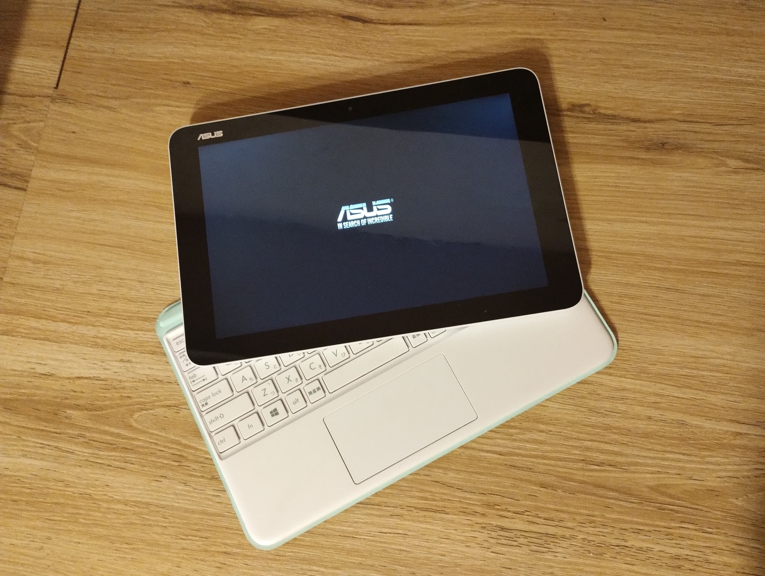 تبلت ویندوزی ایسوس طرح سورفیس