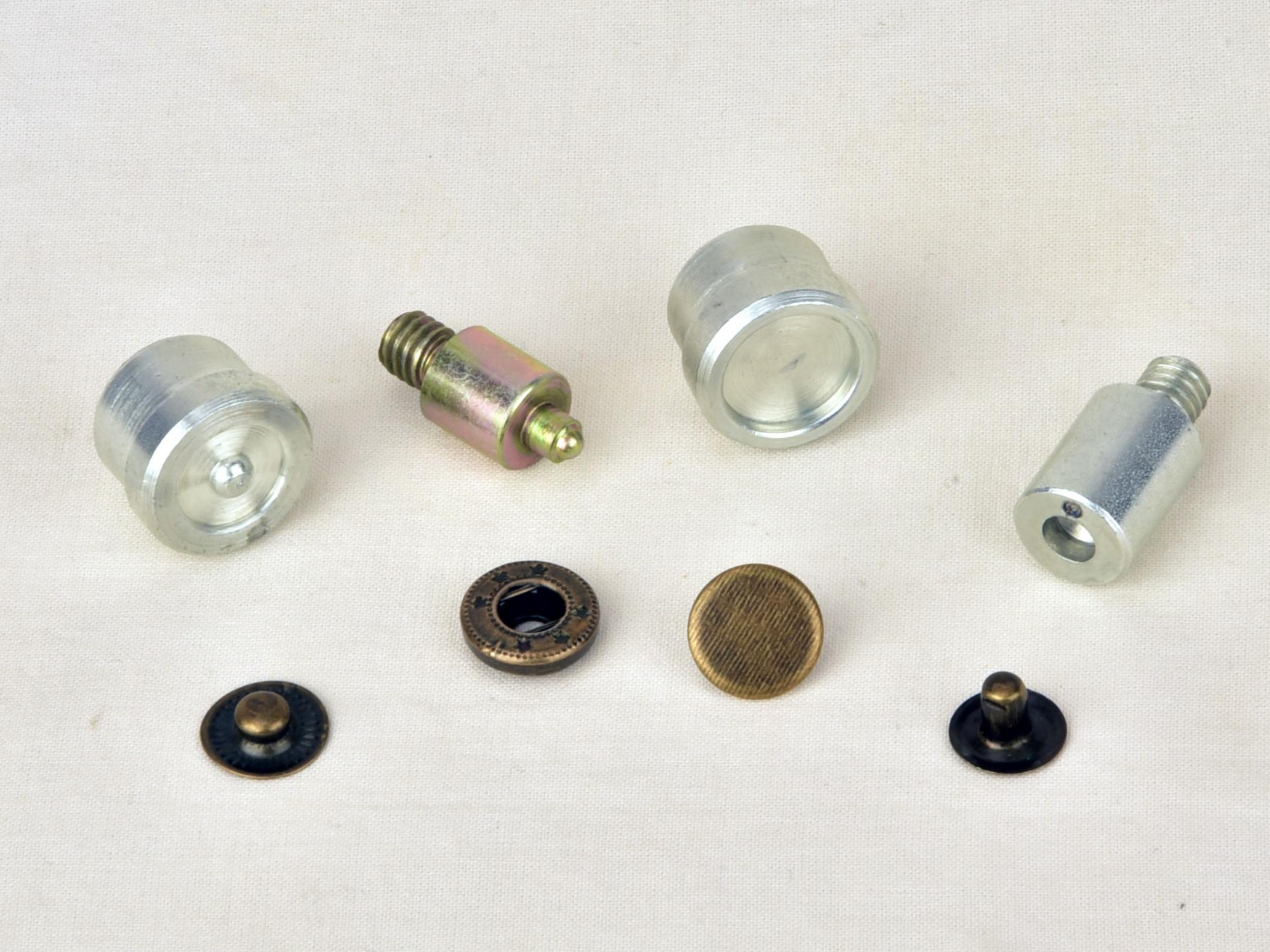 قالب دکمه چهارپارچه آلفا