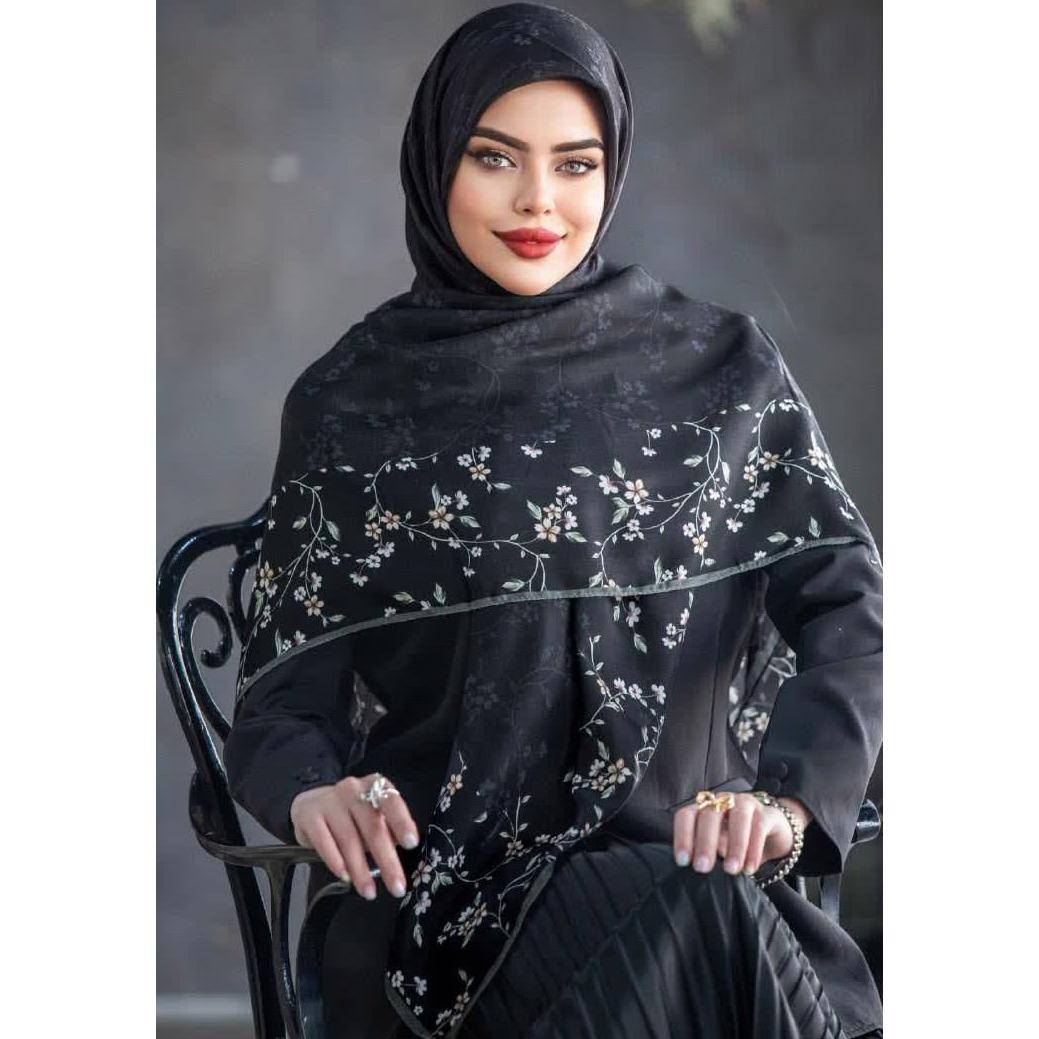 روسری مشکی گلدار نخی