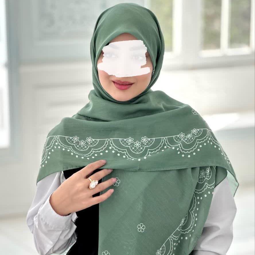 روسری نخی سبز قواره 135