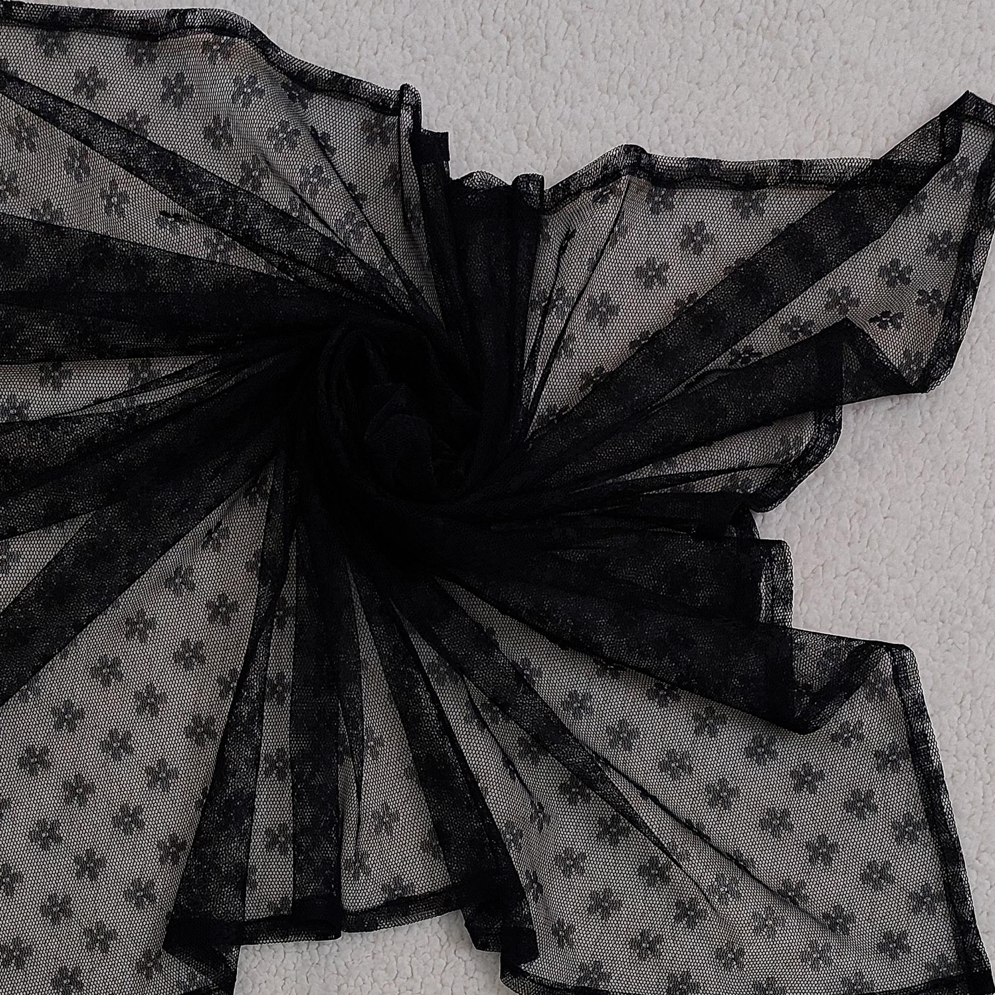 روسری تور مشکی طرح گل قواره 80