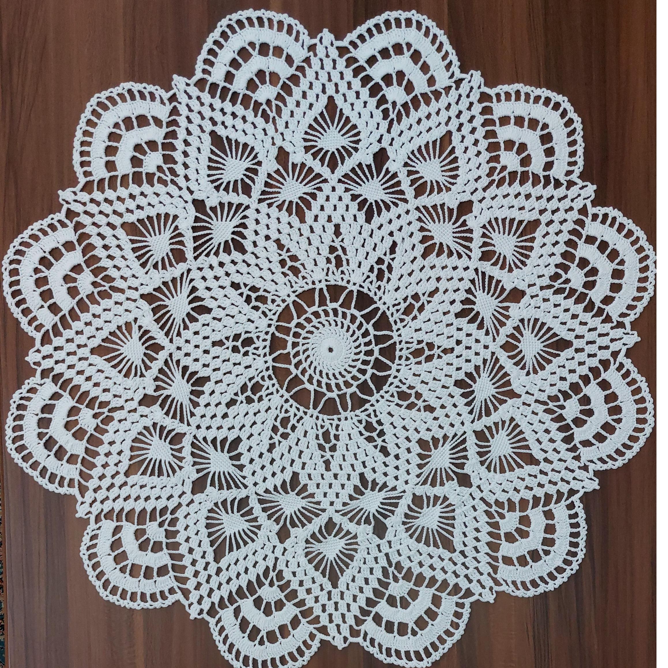 رومیزی قلاب بافی گرد