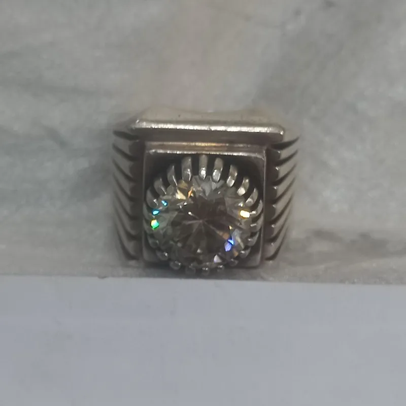 انگشتر سلطنتی  نقره 925 موزانایت اصل روسی