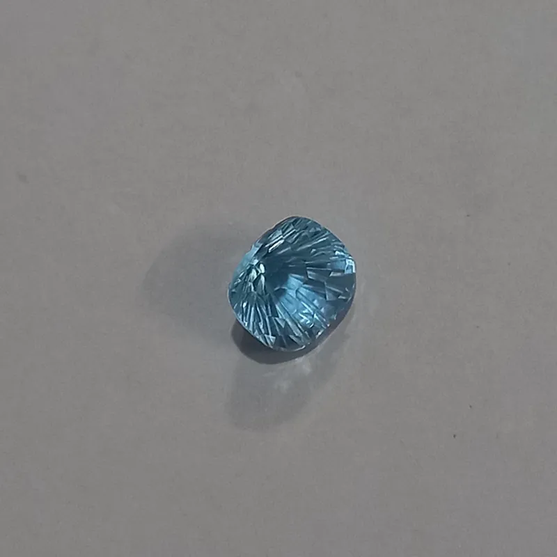 سنگ معدنی توپاز اصل سوئیسی