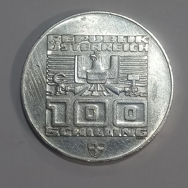 سکه نقره 100 شیلینگ بسیار کمیاب