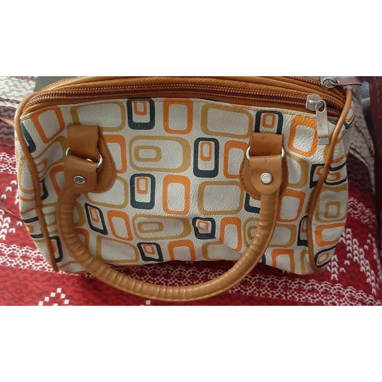 کیف آرایشی زنانه