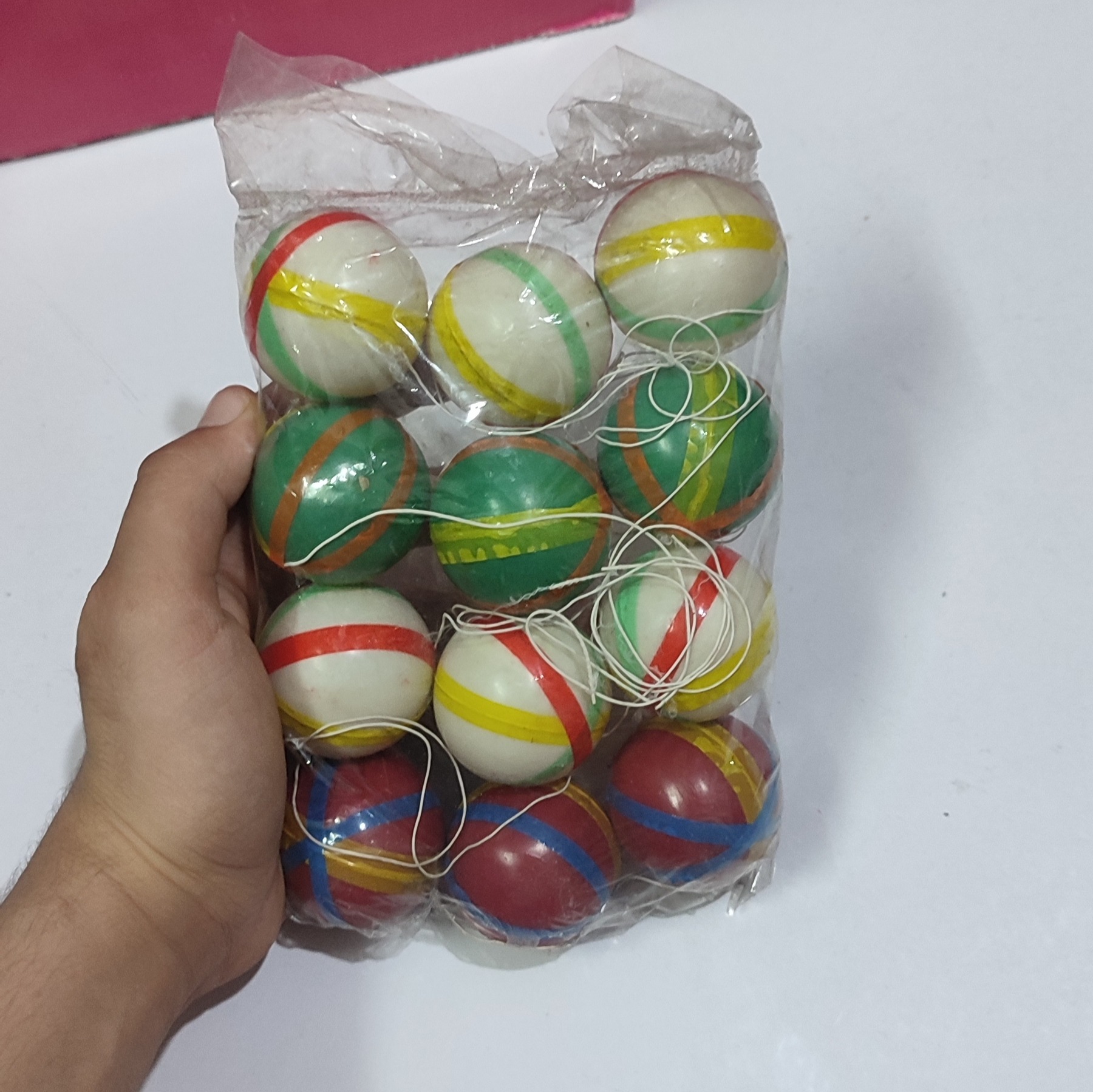 توپ کش دار نوستالژی دهه 60 (بسته 12عددی)