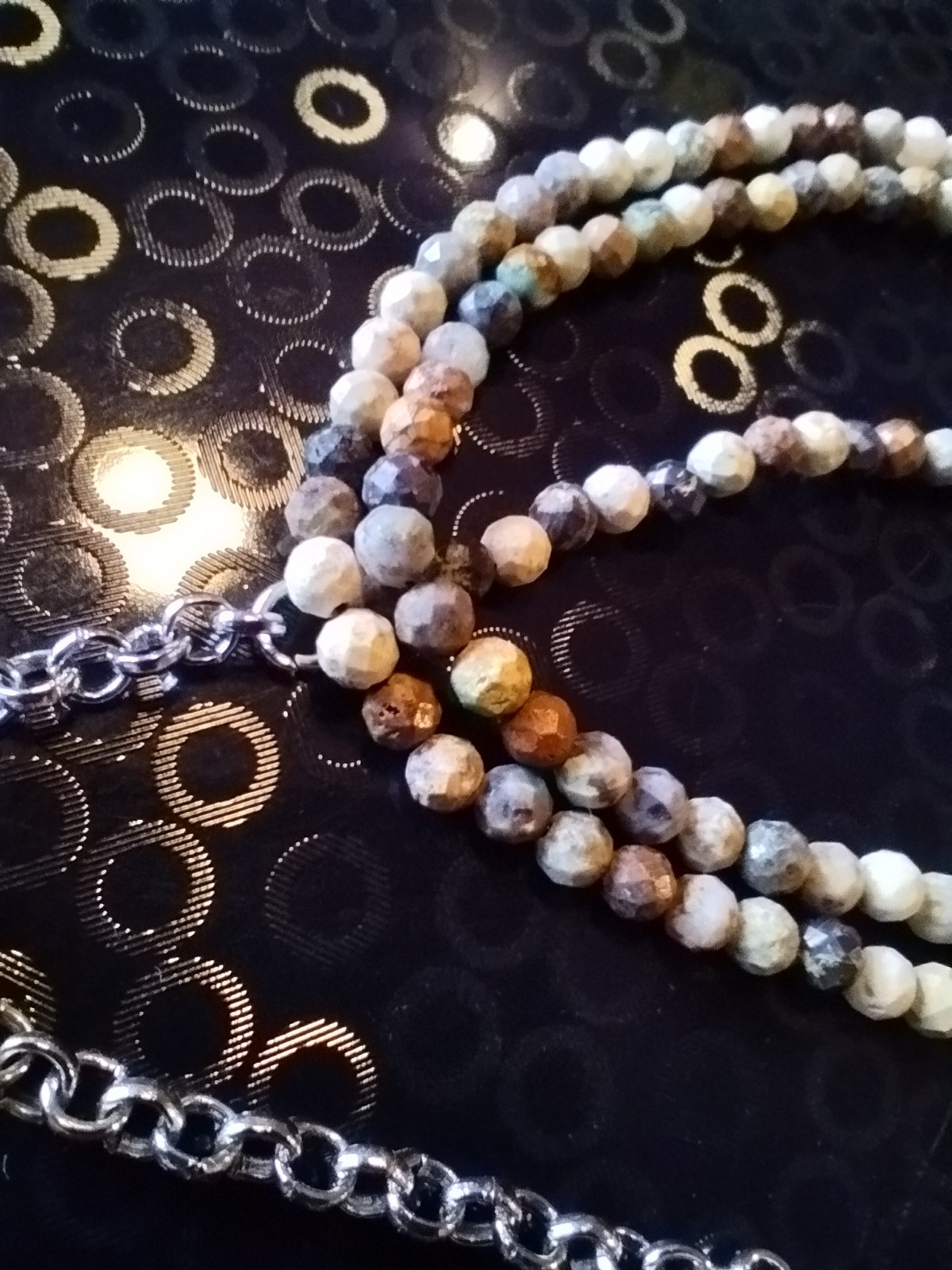 گردنبند توپاز آفریقایی