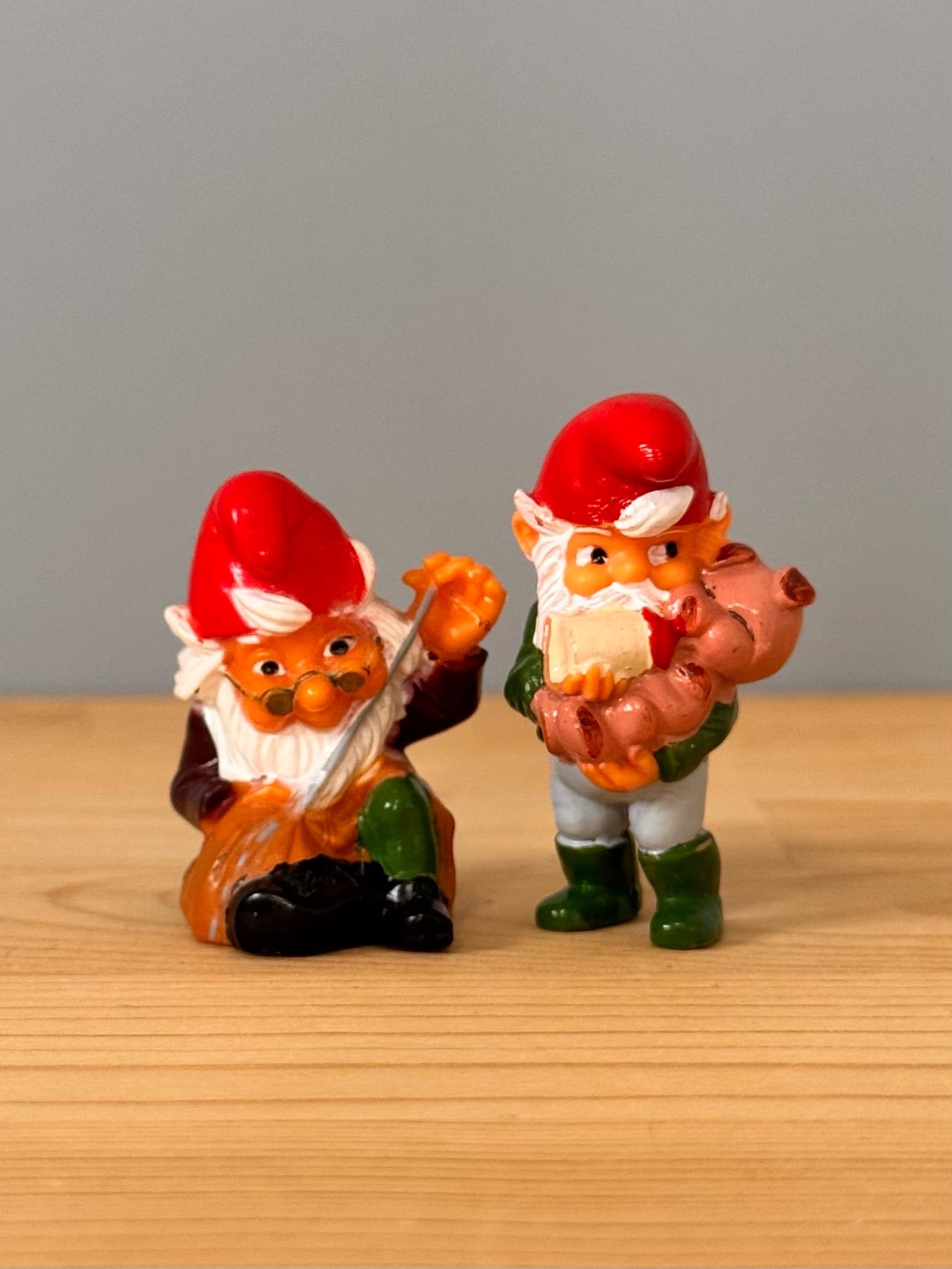 ست 10 تایی انجمن کوتوله ها تخم مرغ شانسی کیندر