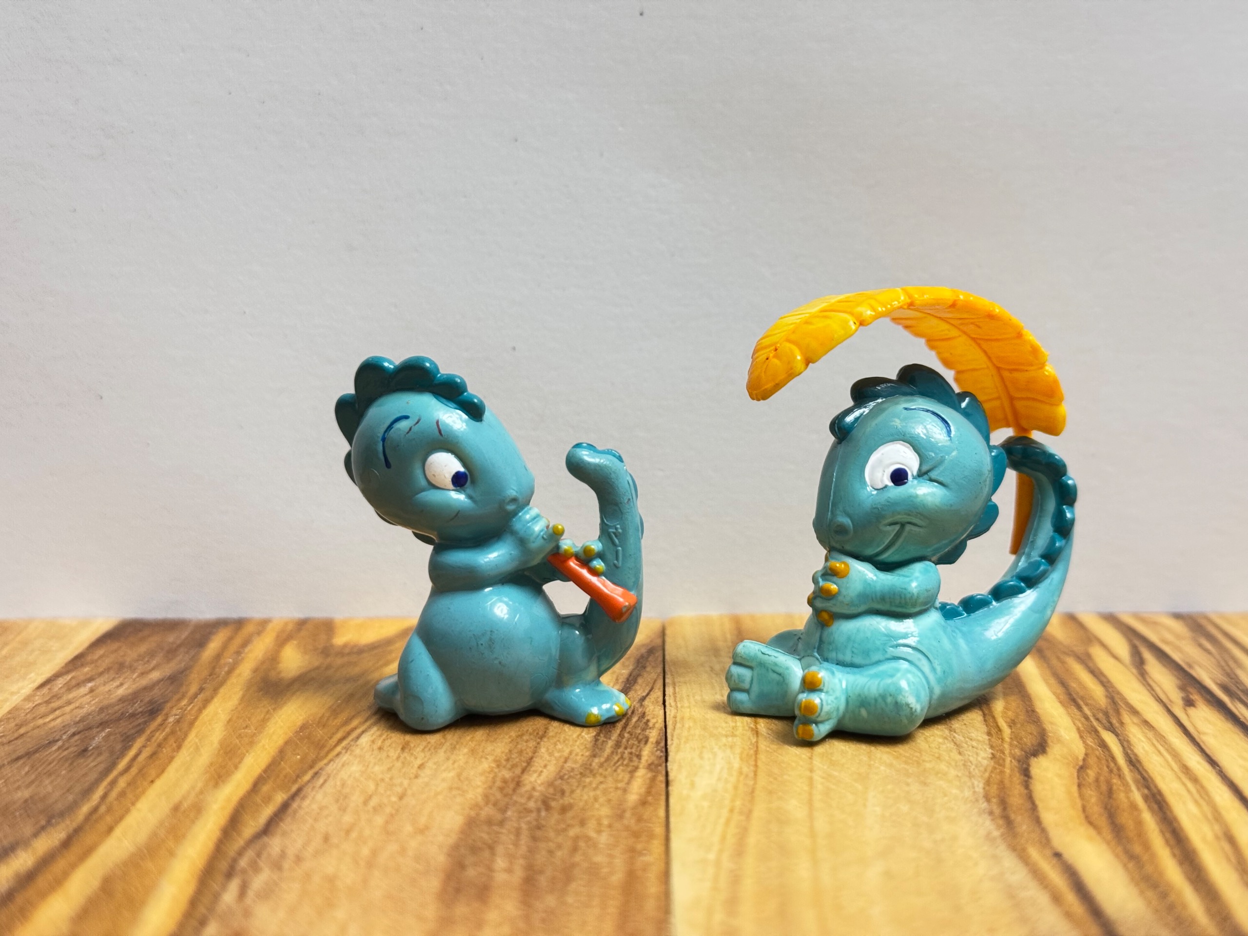 ست 10 تایی دینو سری درولی-ساحل تخم مرغ شانسی کیندر