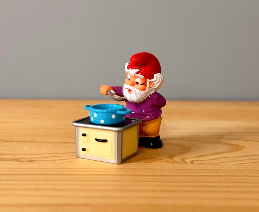 ست 10تایی کوتوله های آشپزخانه تخم مرغ شانسی کیندر