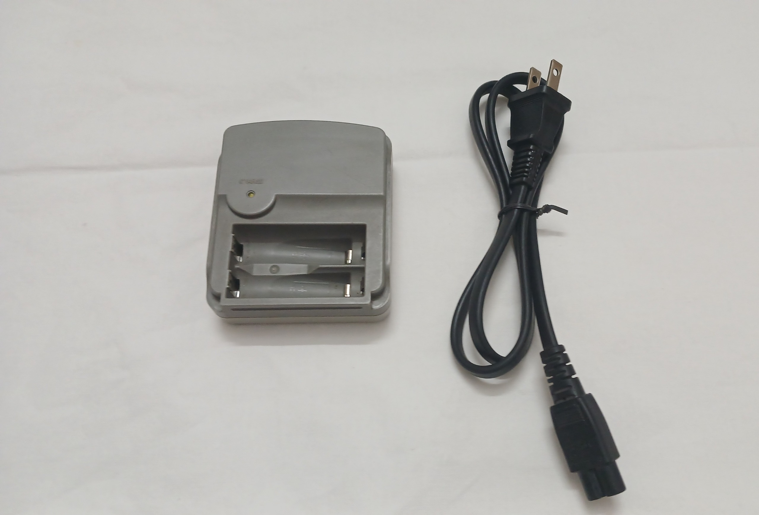 شارژر باتری اصلی سونی قلمی و نیم قلمی