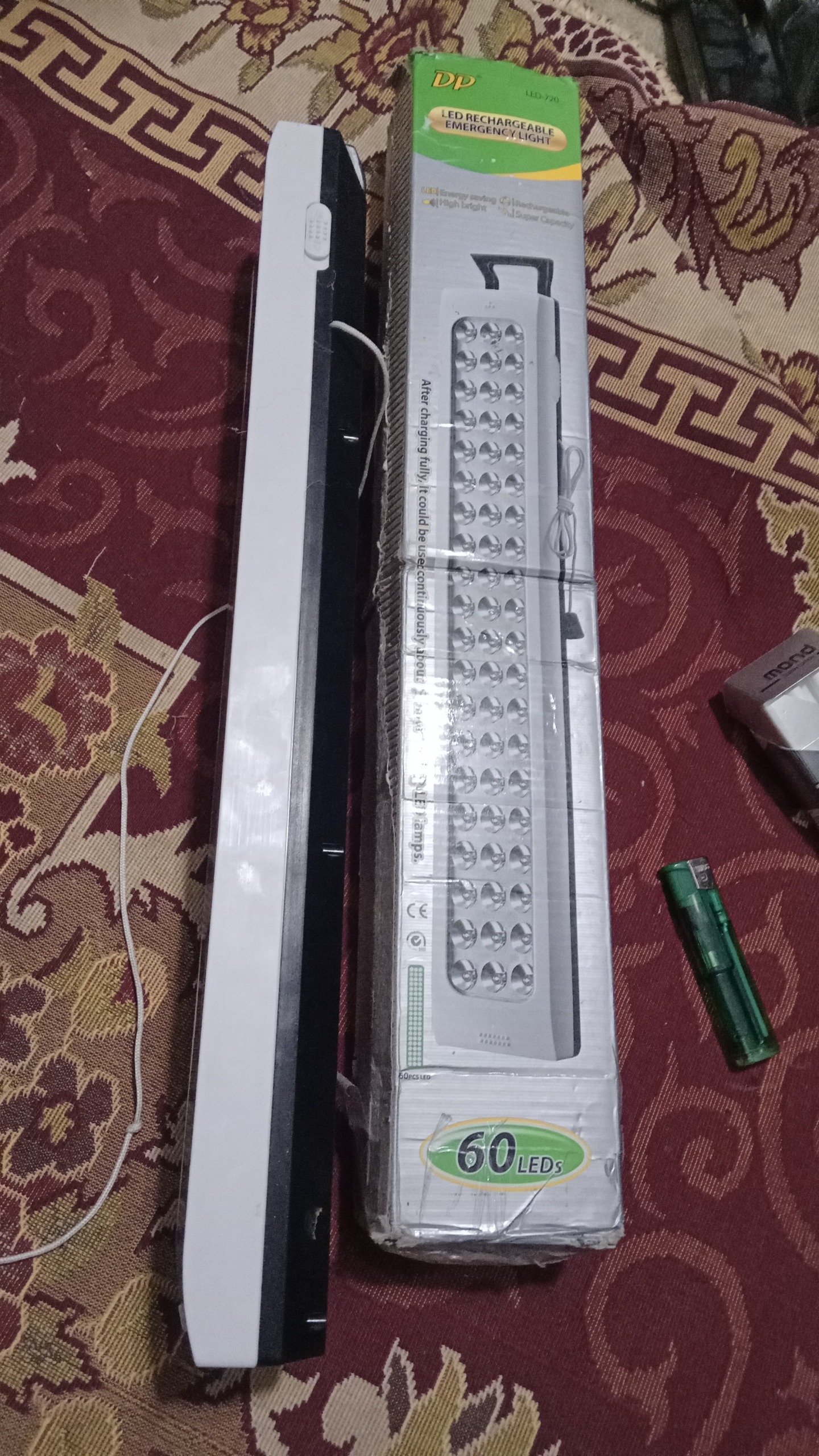 چراغ اضطراری 60لامپ لیتیومی شده