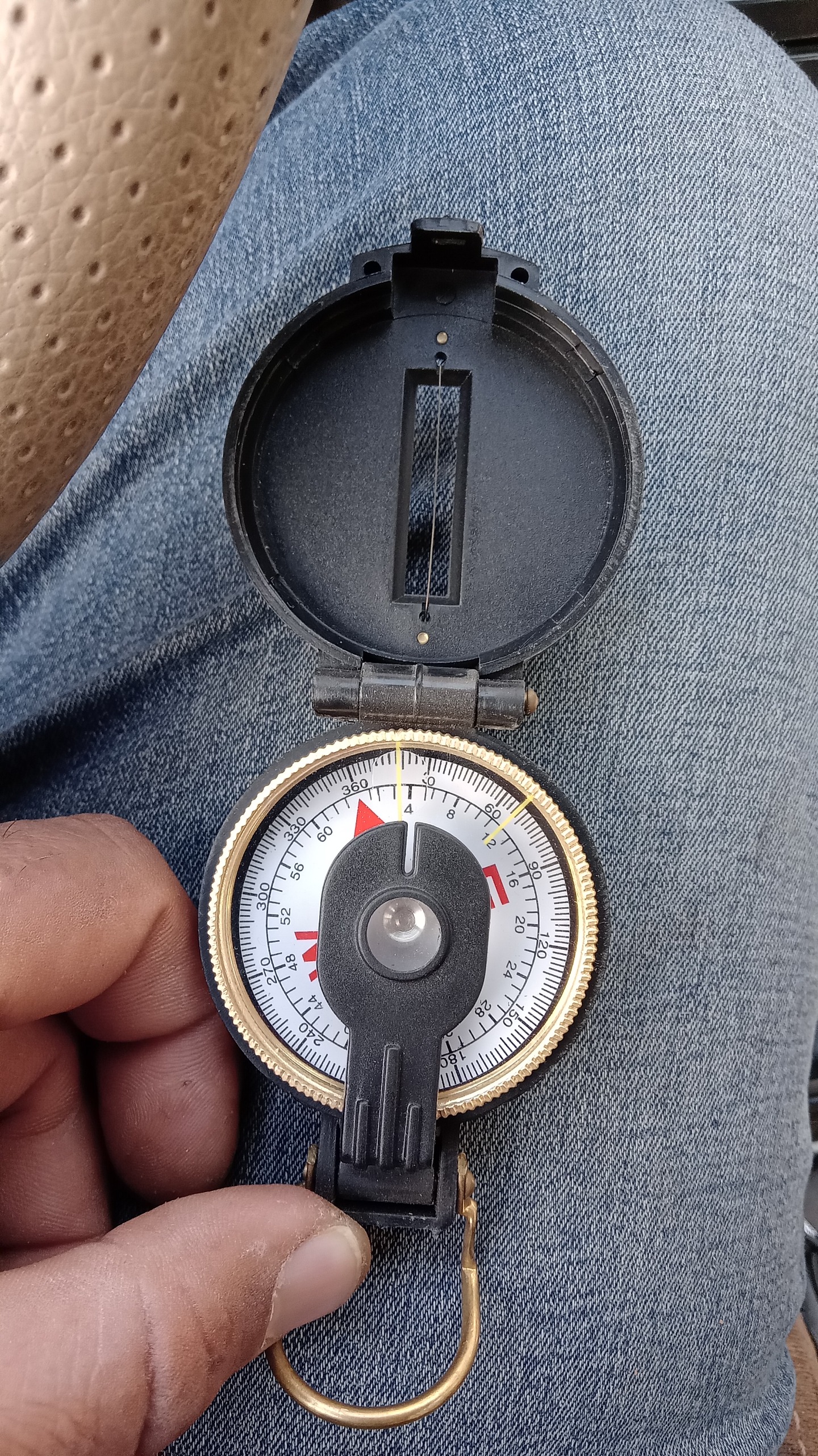 قطب نمای جیبی