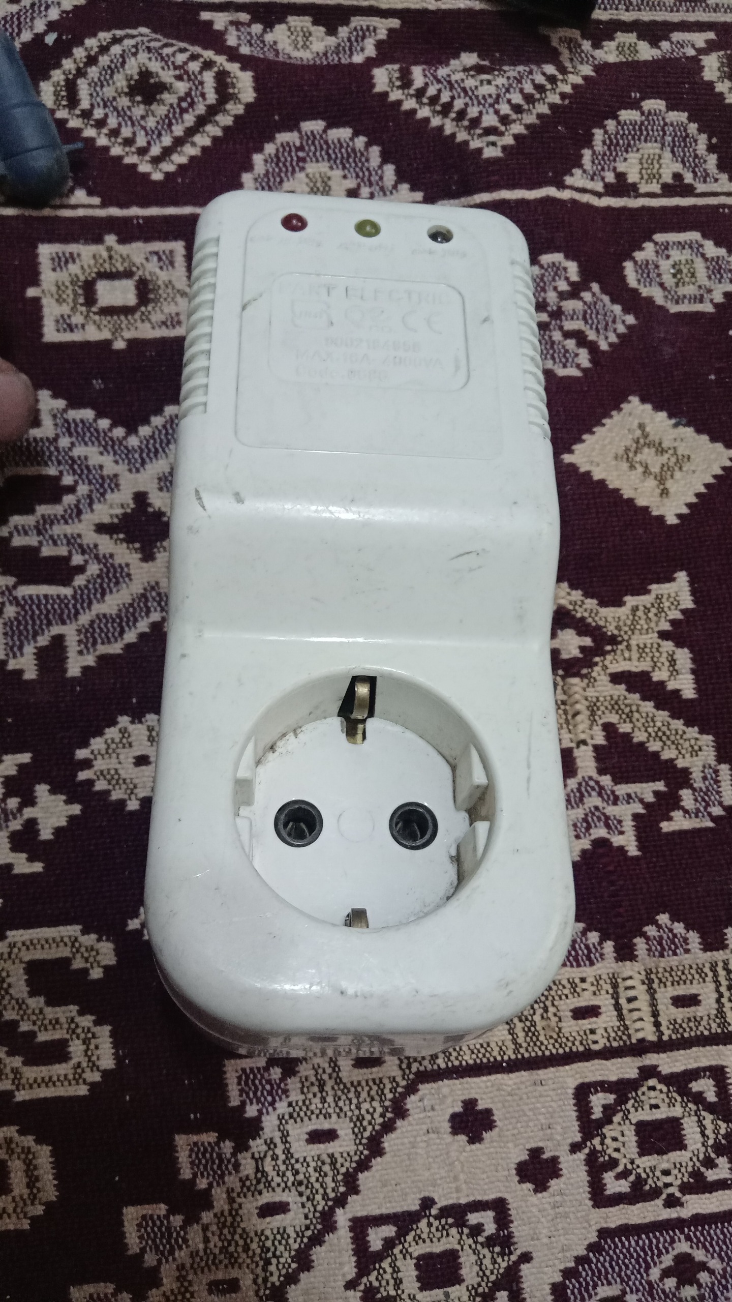 محافظ برق پکیج