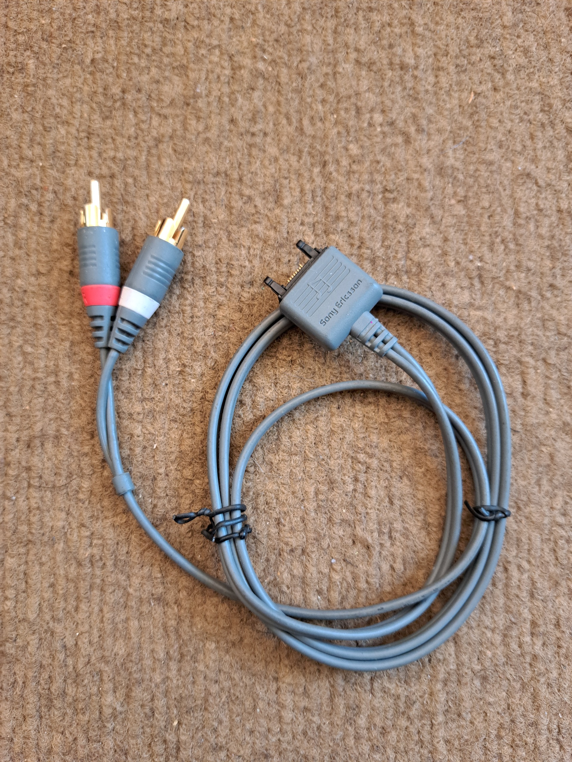 کابل تبدیل RCA به DCU 60 سونی اریکسون