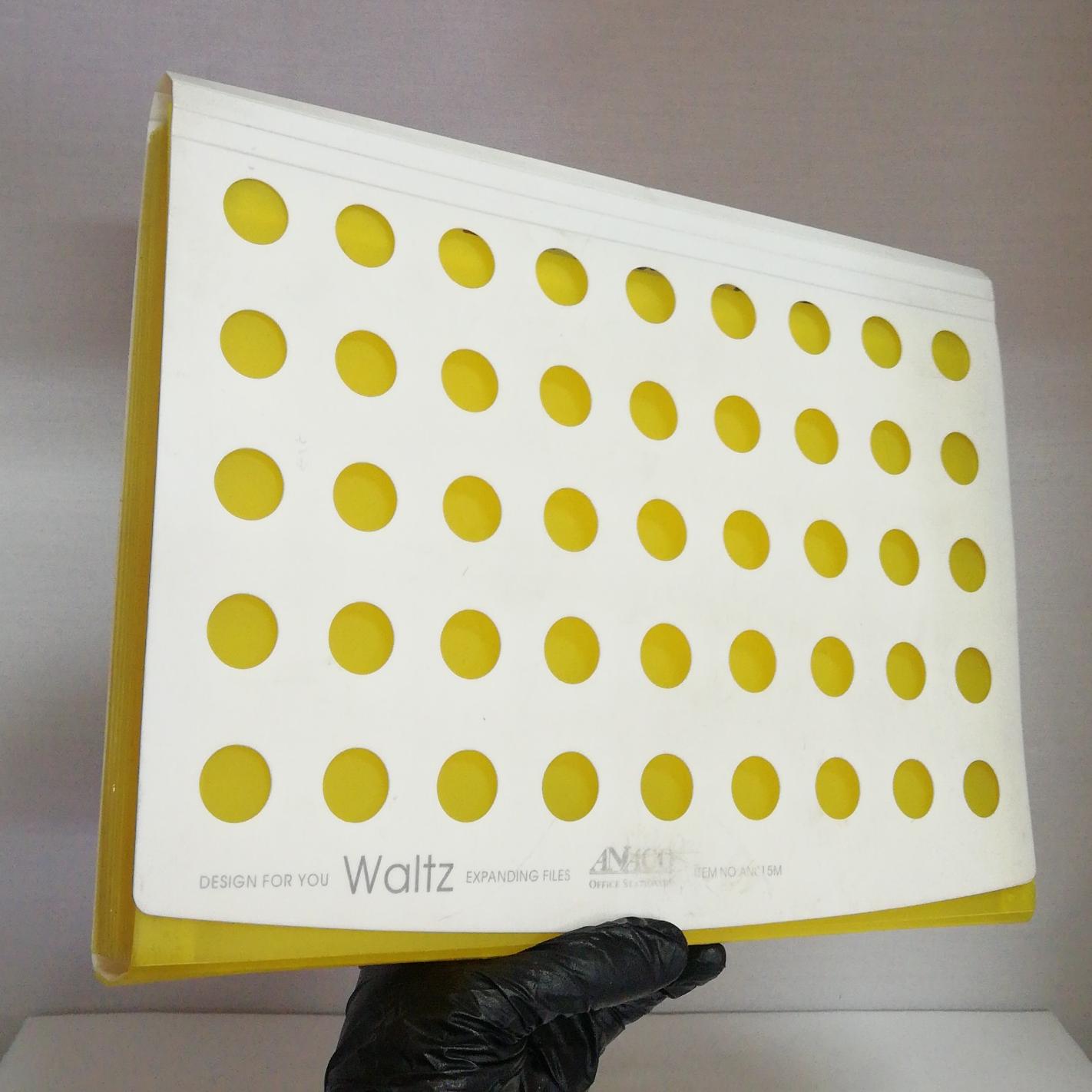 فایل طبقه بندی شده مدیریتی همراه با