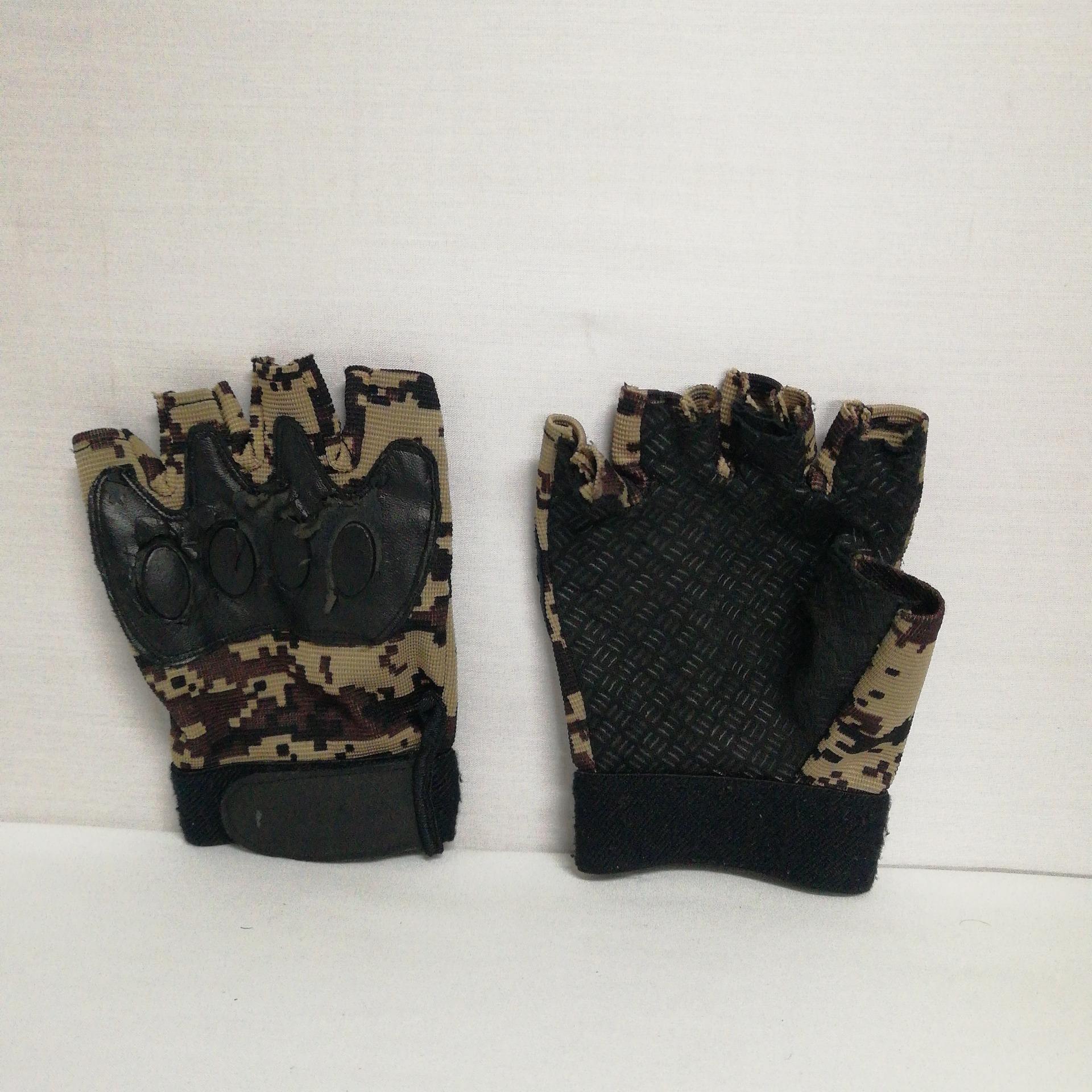 دستکش ورزشی تاکتیکال پیکسلی