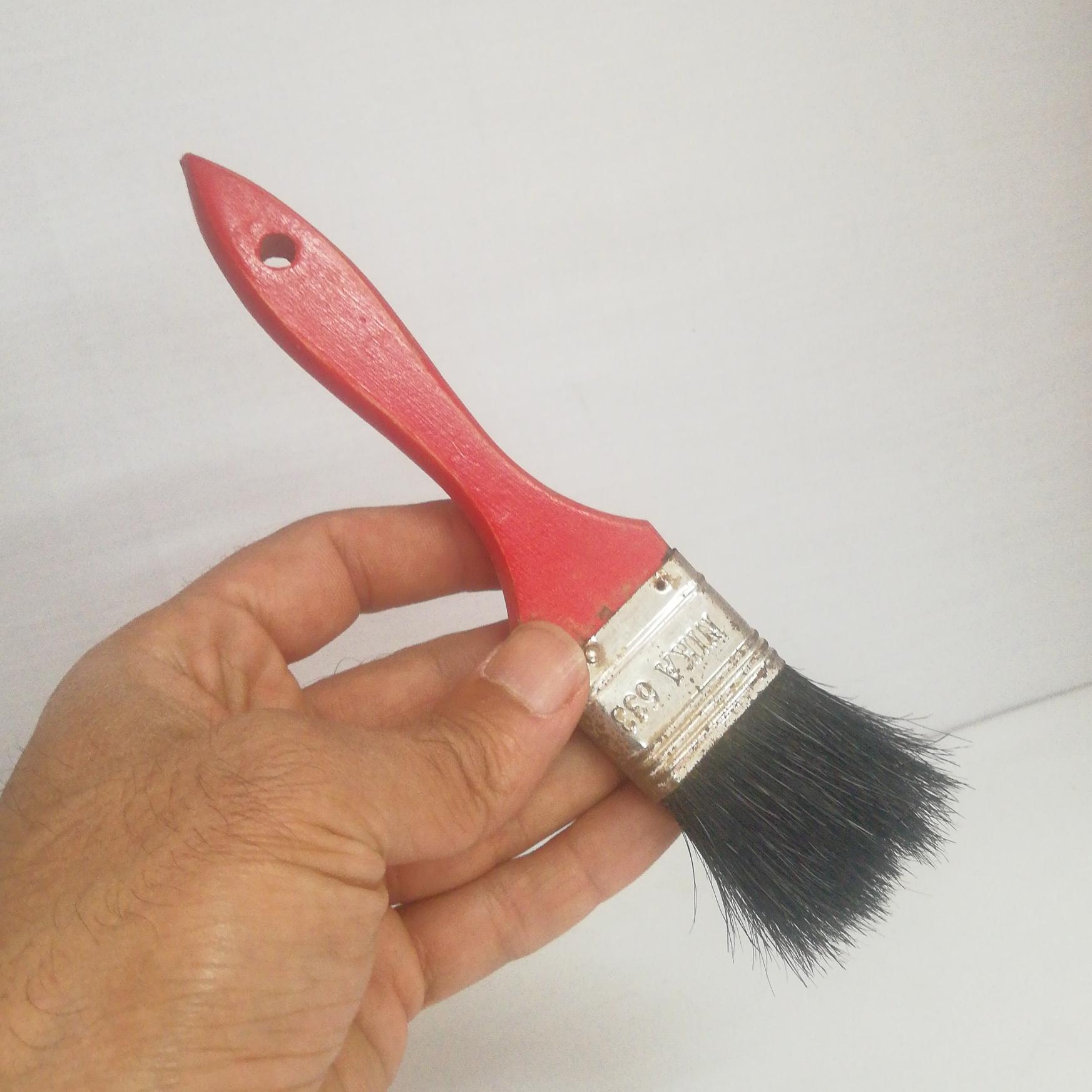 فرچه نقاشی نیکا یک و نیم