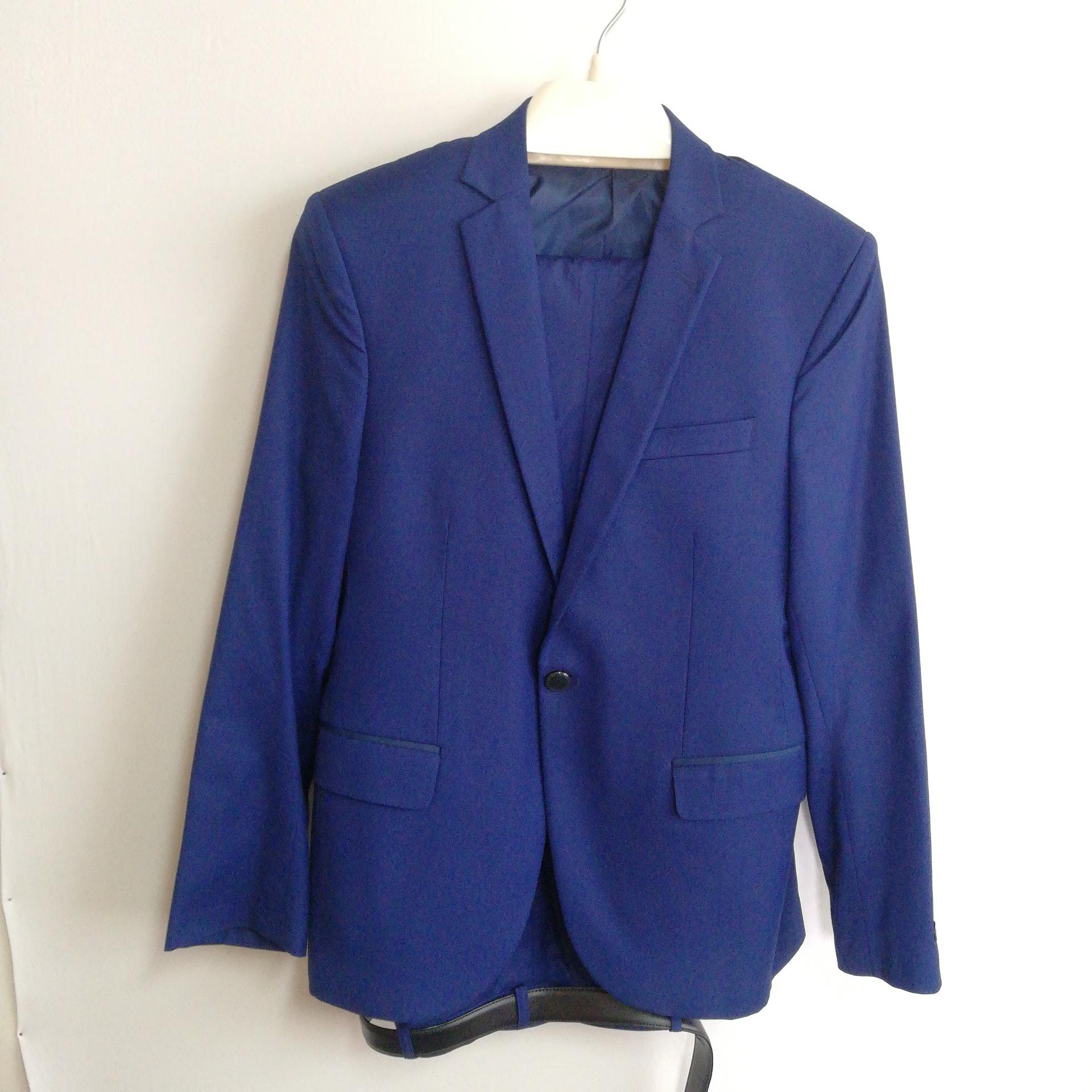 کت شلوار دامادی با کمربند چرم