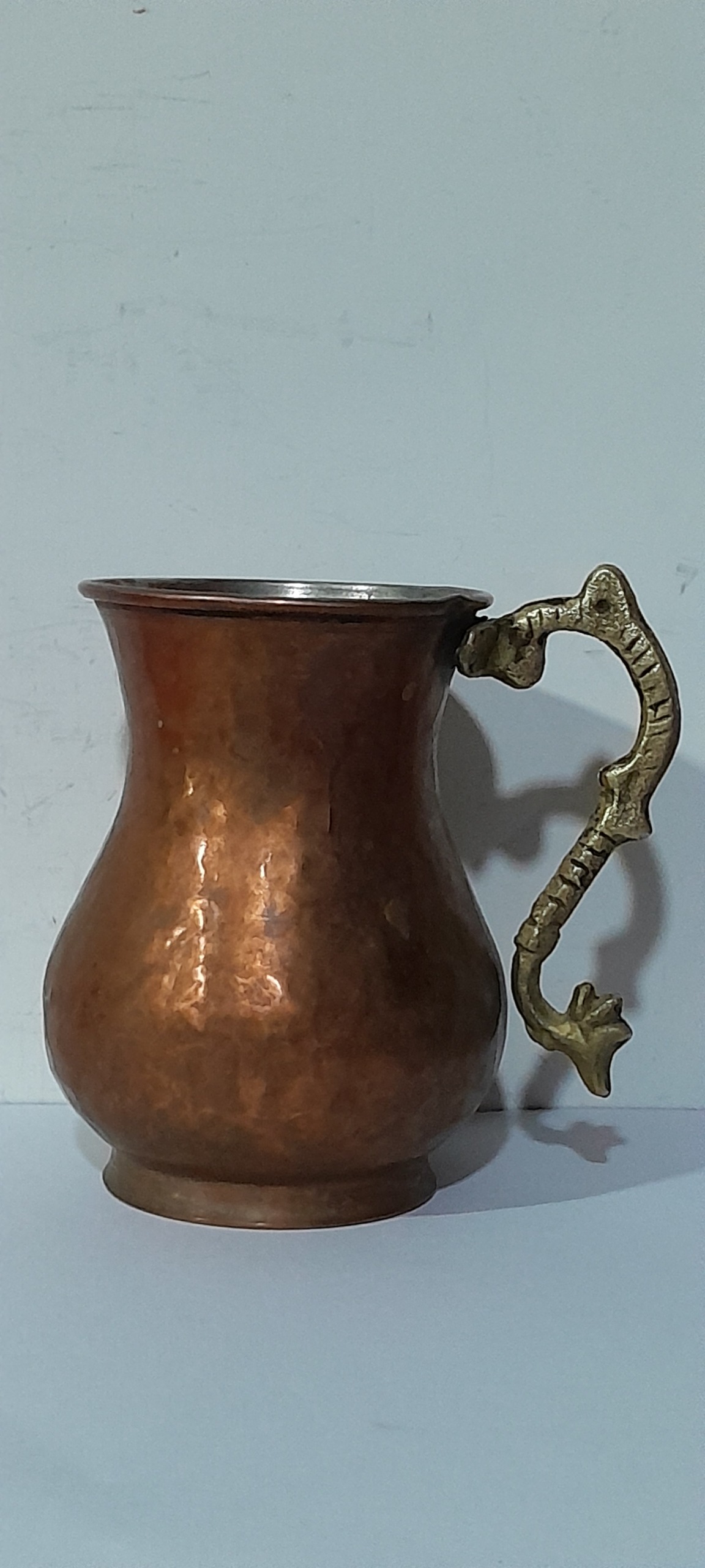 لیوان مسی چکشی