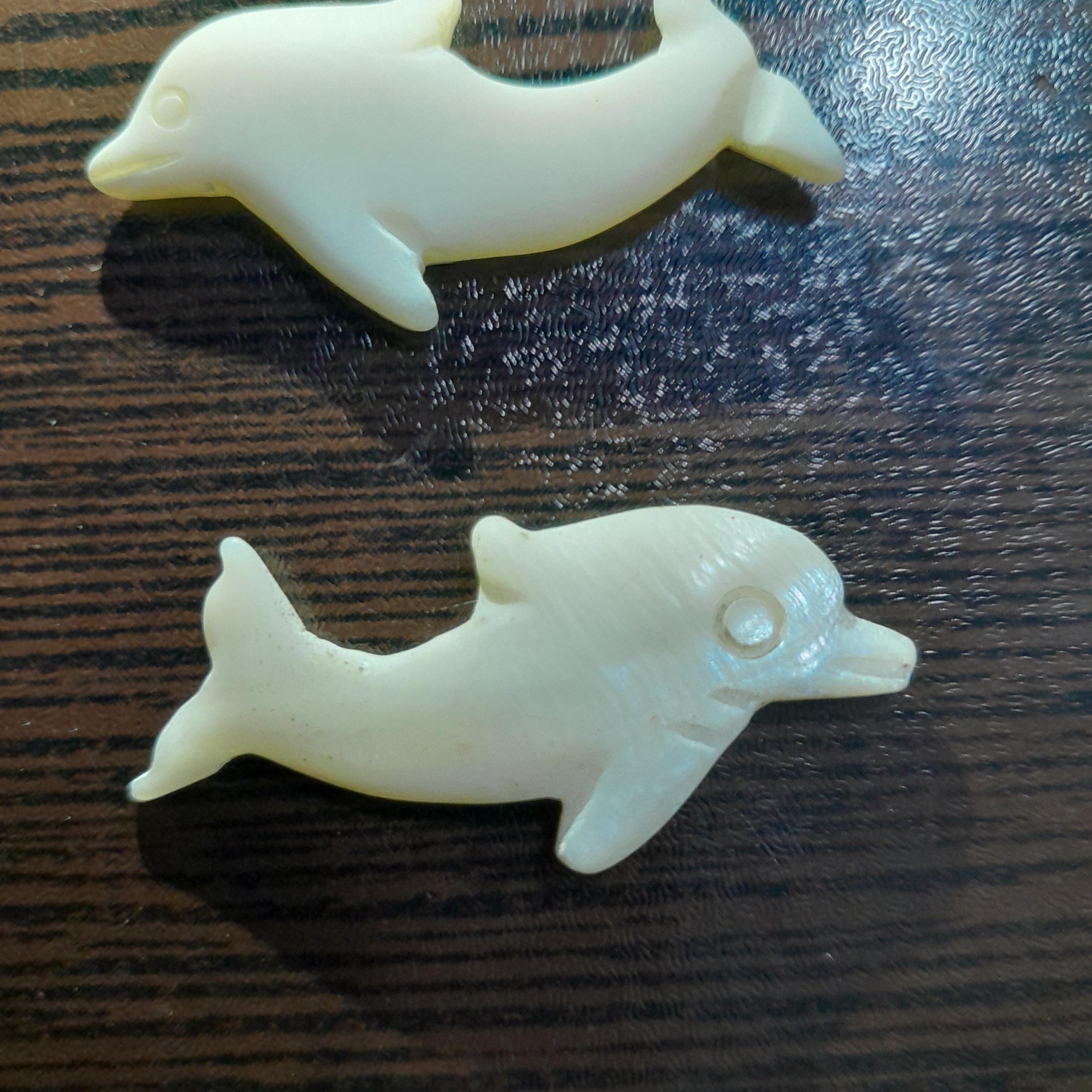 آویز صدف دلفین تراش دست