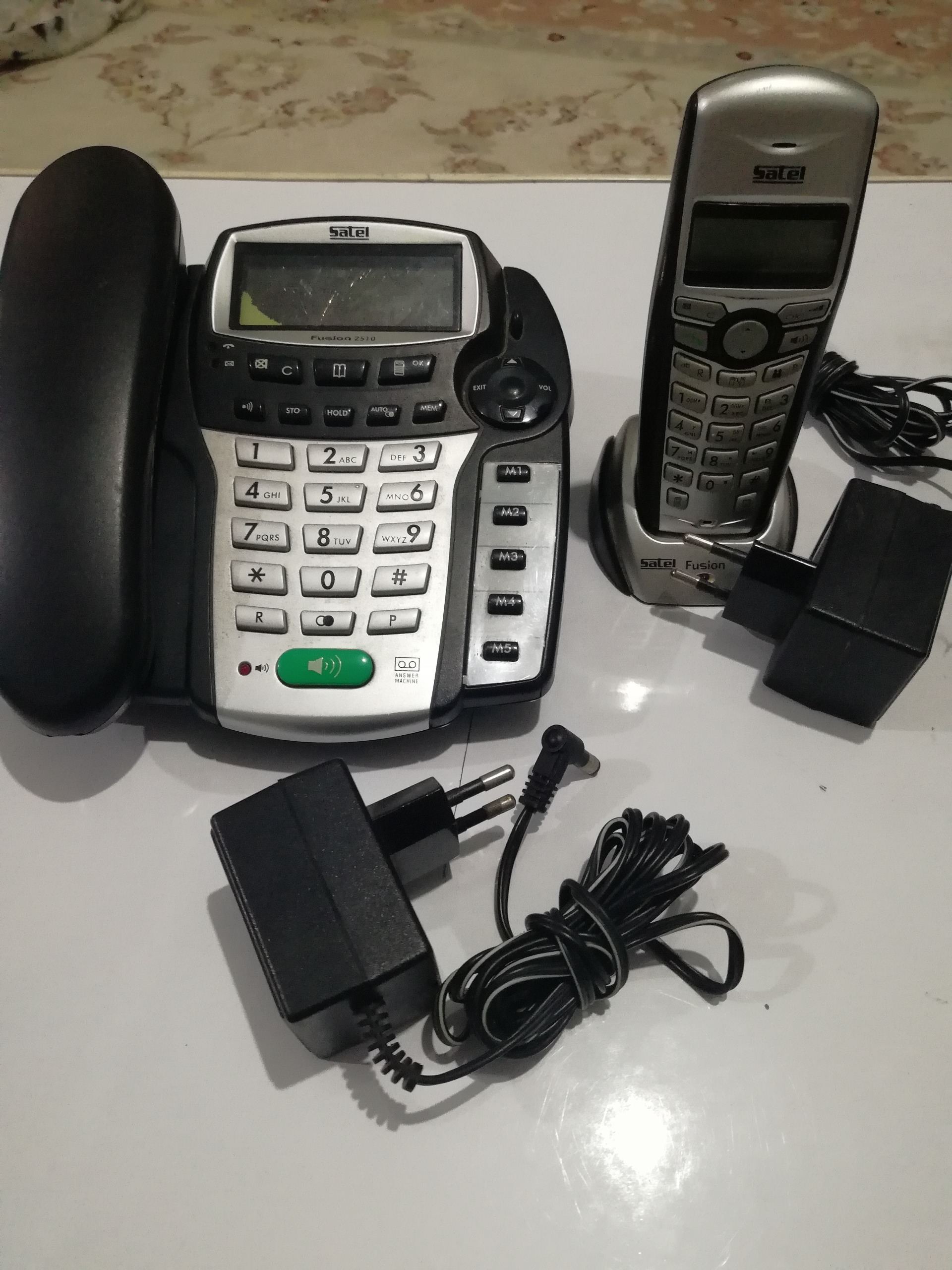 تلفن بی سیم صاتل( توضیحات)