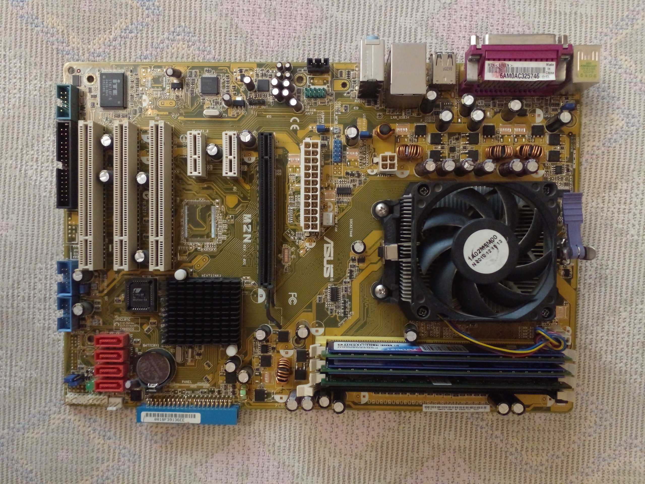 باندل ddr2 با cpu و 4 گیگ رم