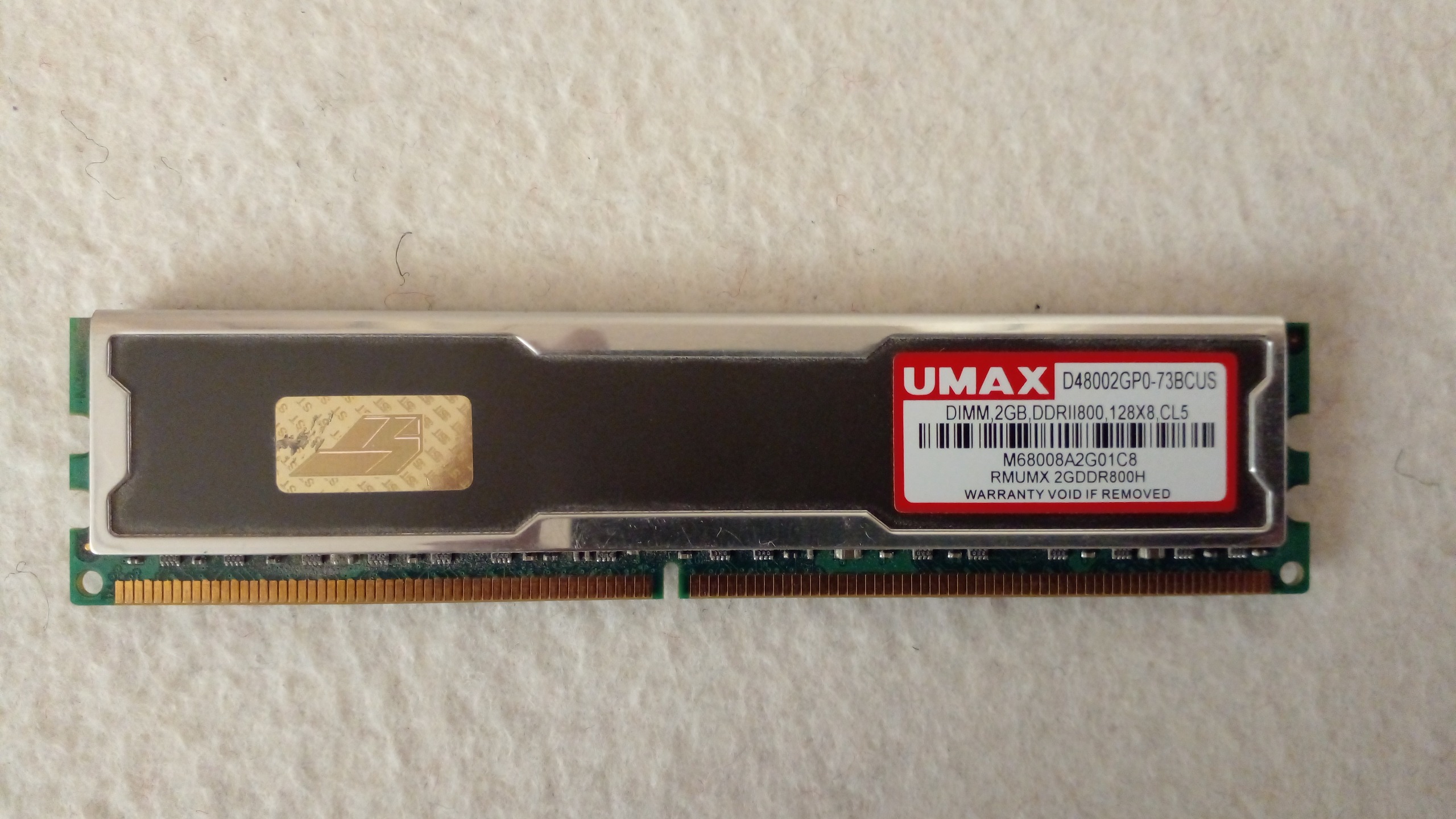 دو عدد رم DDR2 جمعا 3 گیگ