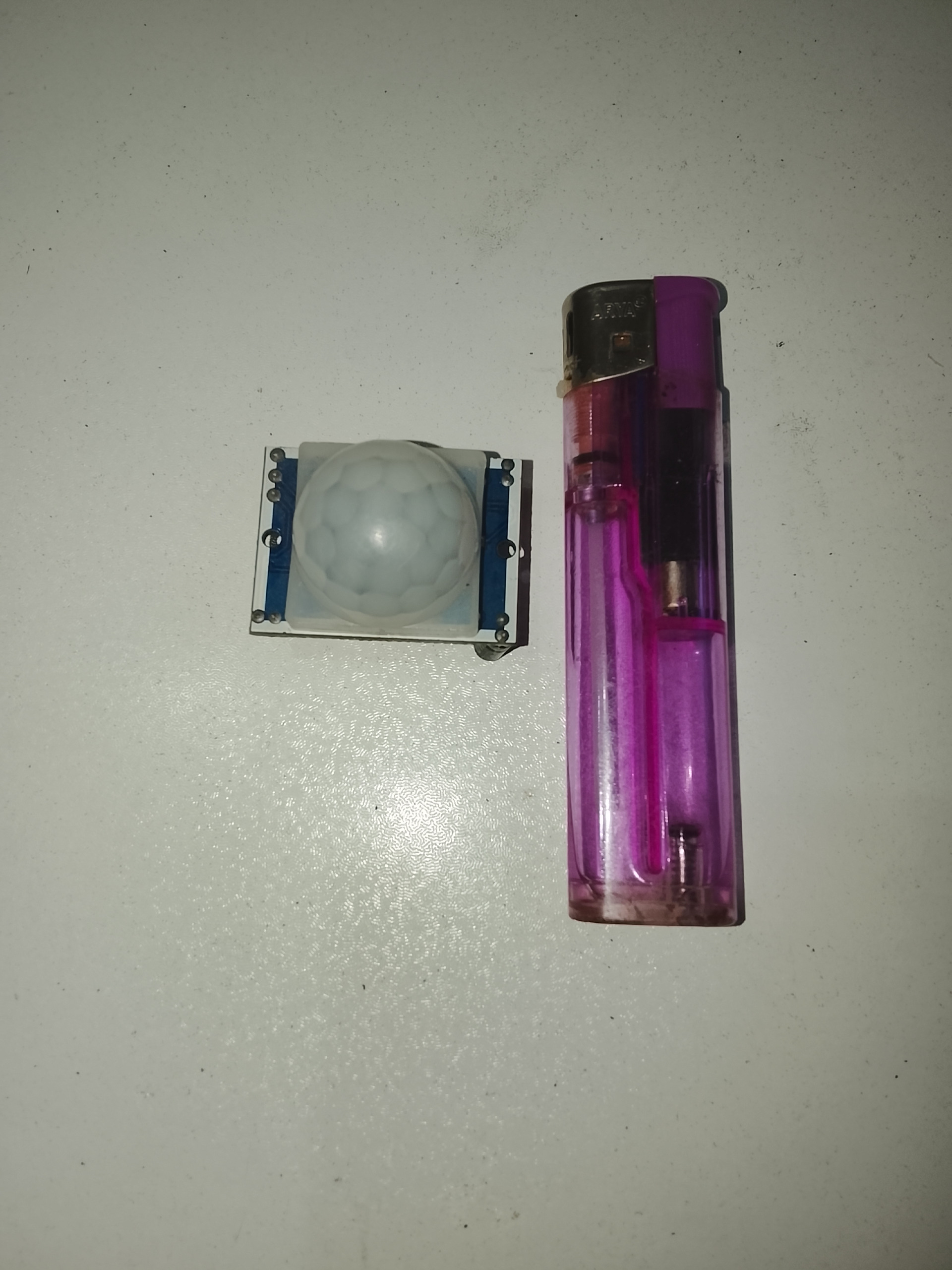 ماژول PIR (تشخیص حرکت اجسام)