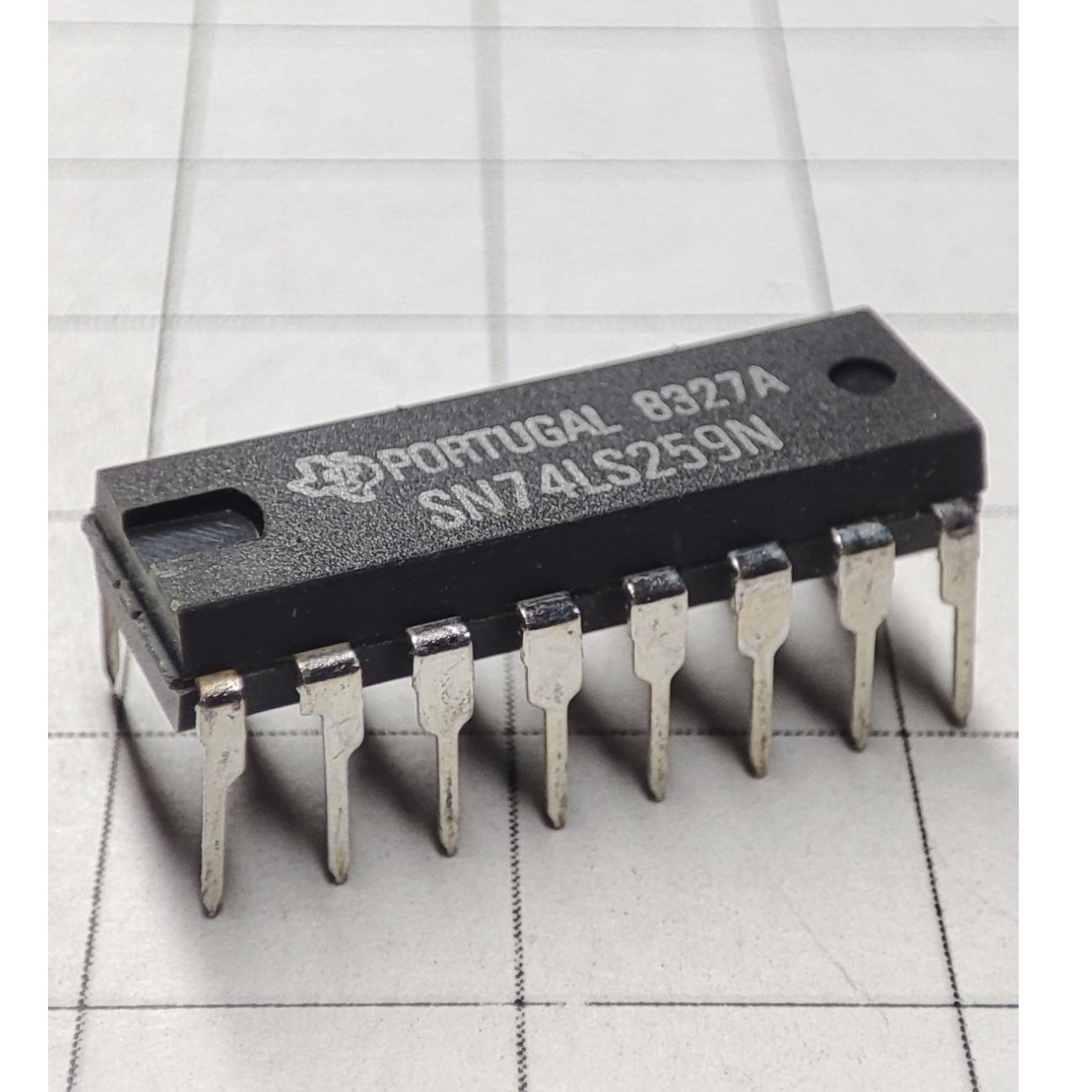 آی سی SN74LS259BN برند texas instruments