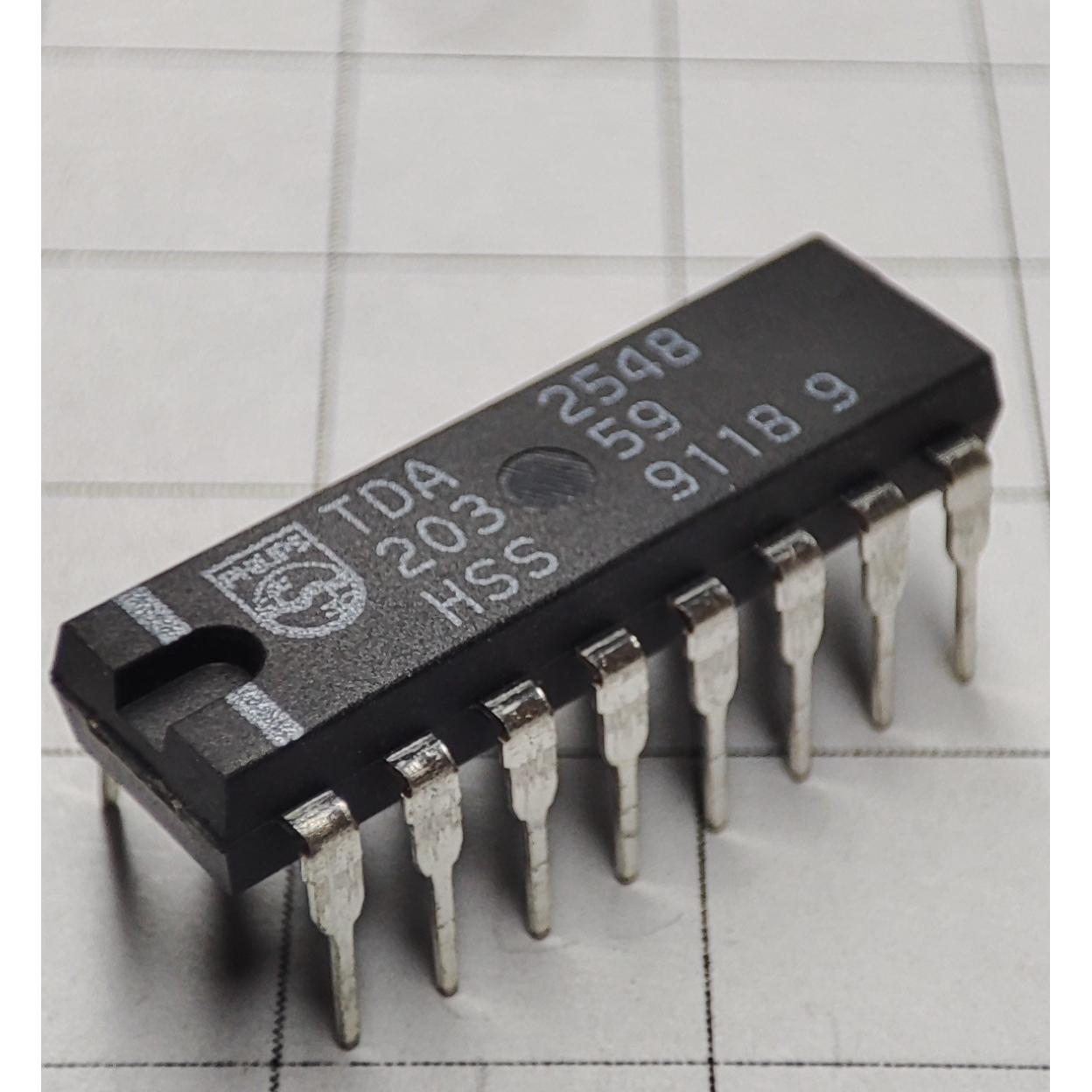 آی سی TDA 2548 برند PHILIPS