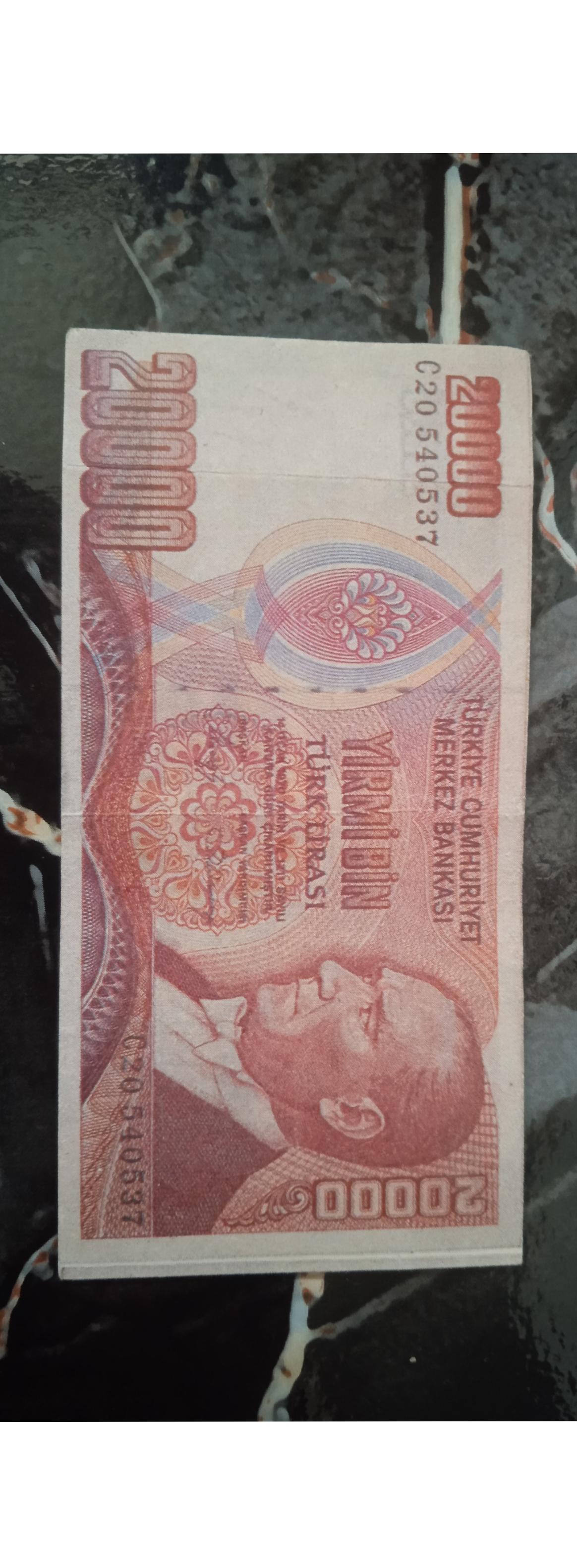 عکس آدامس دلاری
