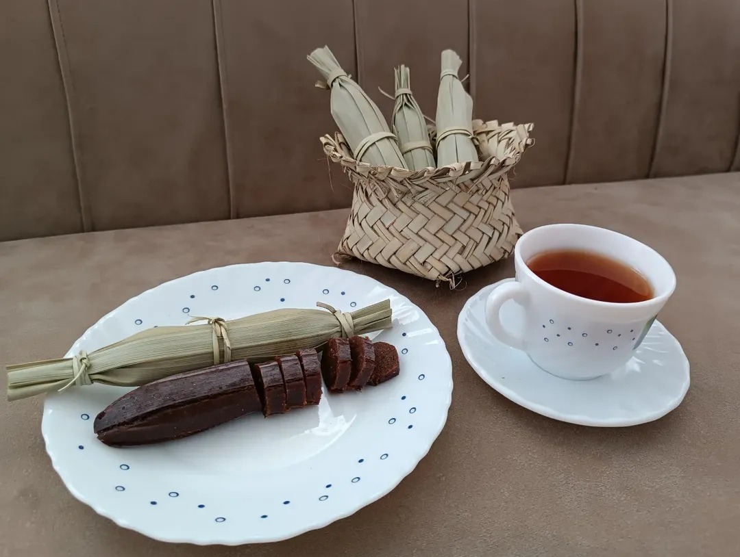 مُستوک، کلوچه سنتی خرمایی ایرانی