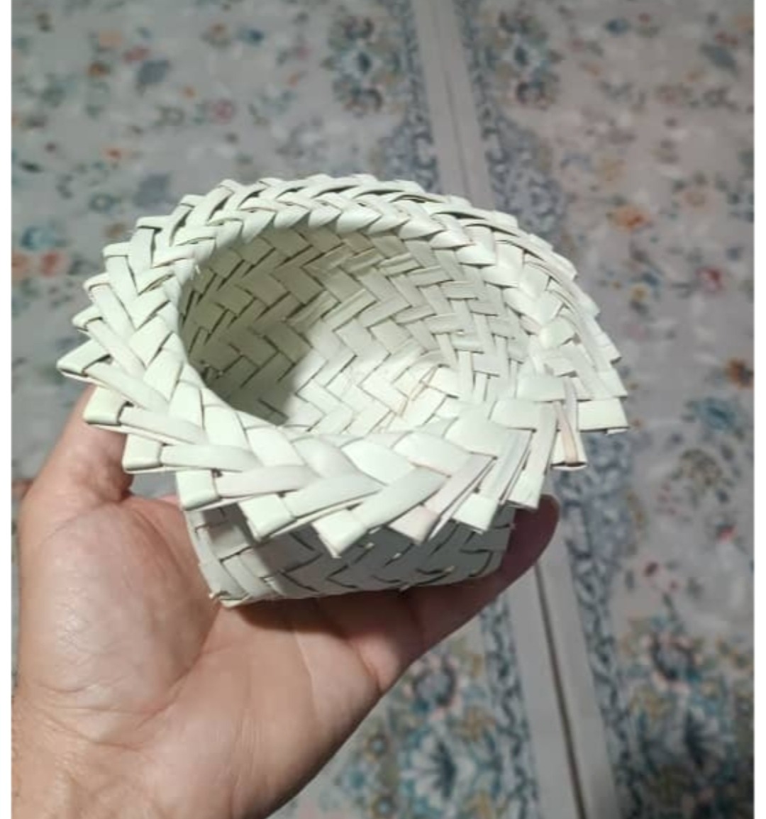 سبد حصیری دستباف