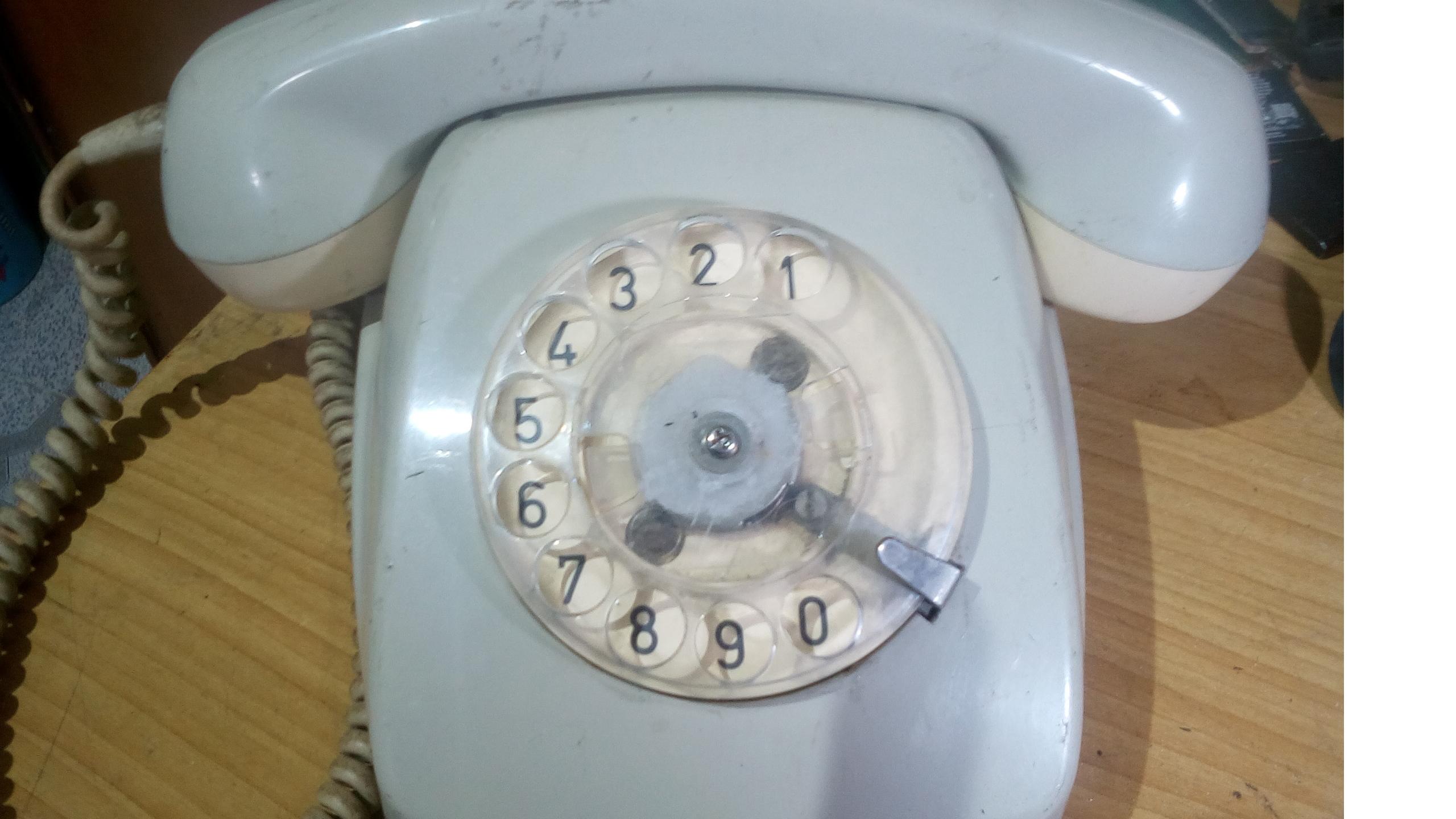 تلفن قدیمی قورباغه ای