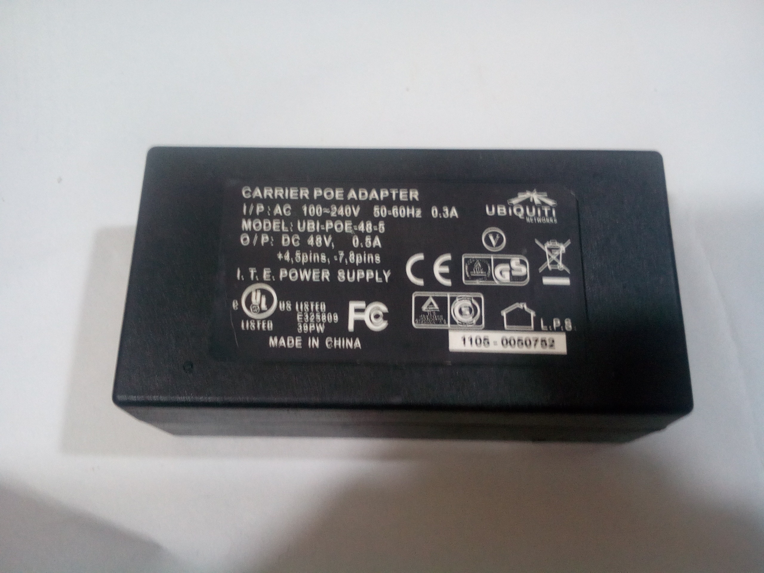 آداپتور POE یوبیکیوتی مدل UBI-POE-48-5