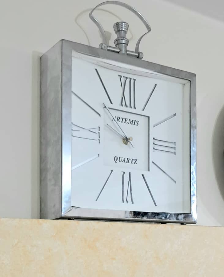 ساعت رومیزی  اویز دار ارتمیس