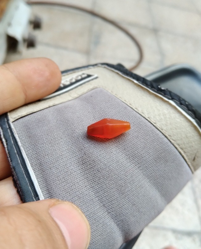 مهره عقیق یمنی کهنه سالم سرخ کلکسیونی