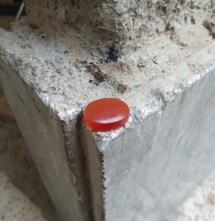 عقیق یمنی کهنه درجه یک سرخ سالم بدون عیب