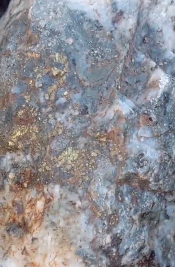 فروش. سنگ معدنی طلا 100کیلو