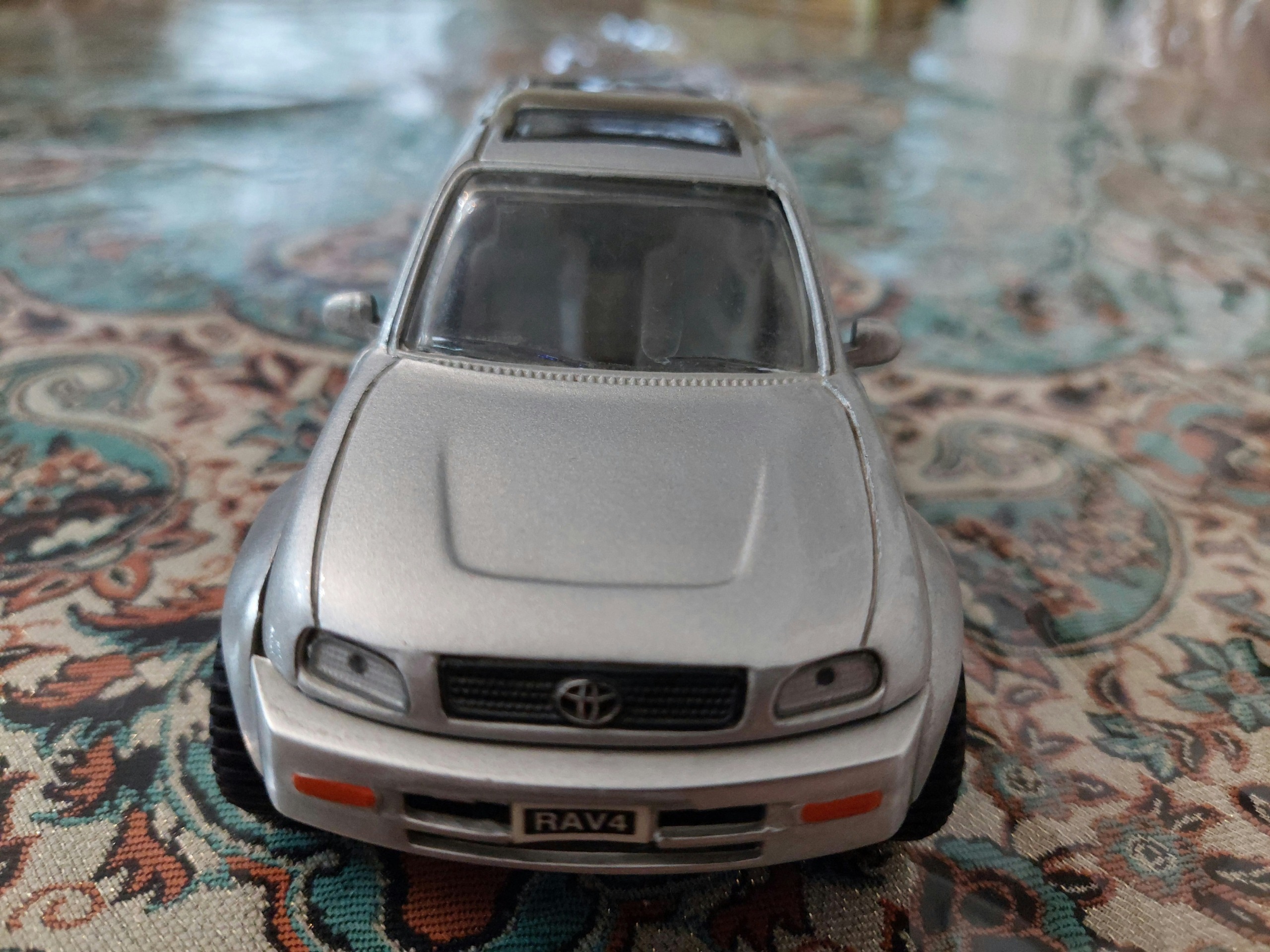 ماکت ماشین فلزی تویوتا RAV-4 سانی ساید